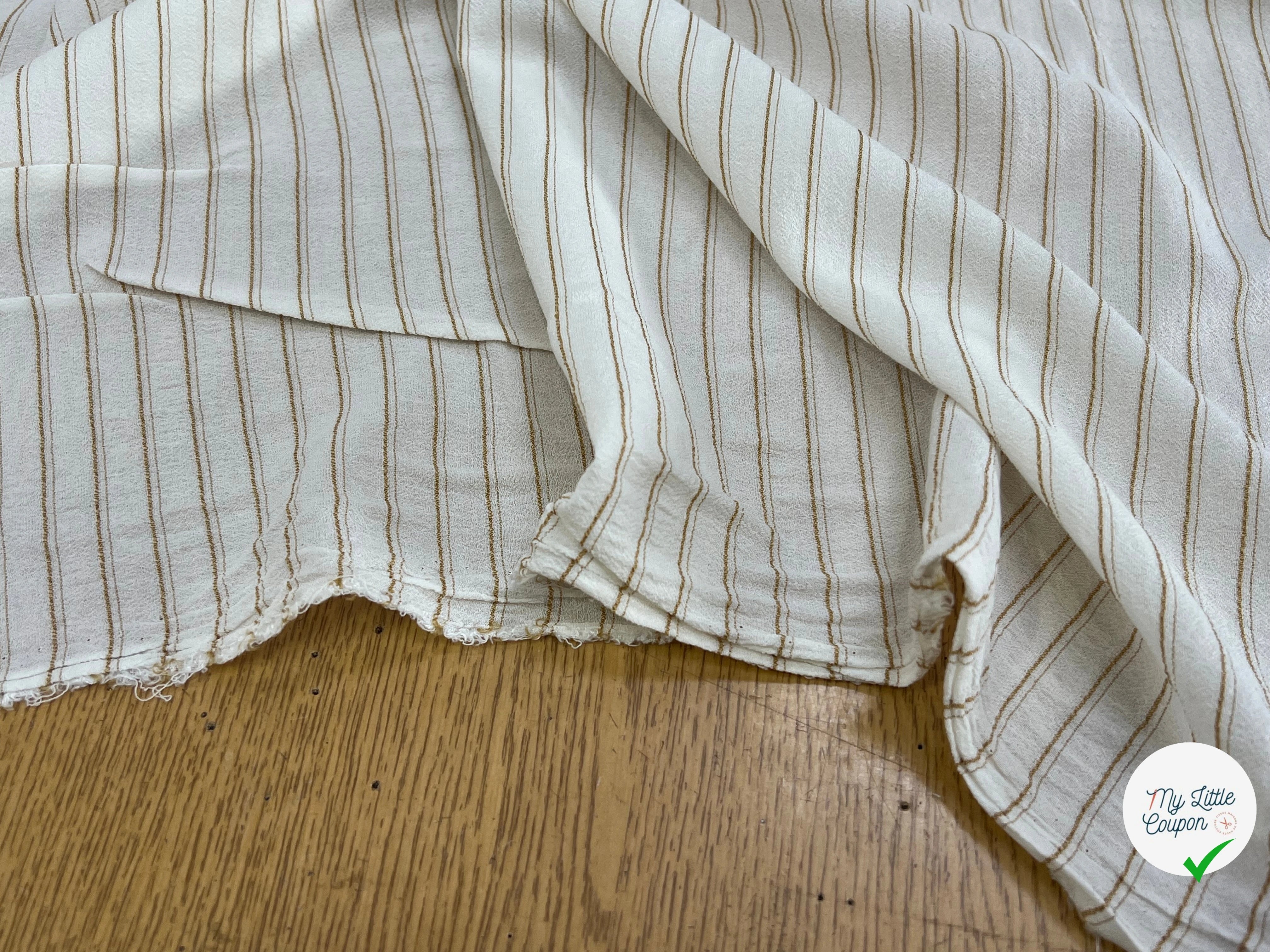 CREPE VISCOSE ÉCRU À RAYURES MOUTARDE FLUIDE - My Little Coupon