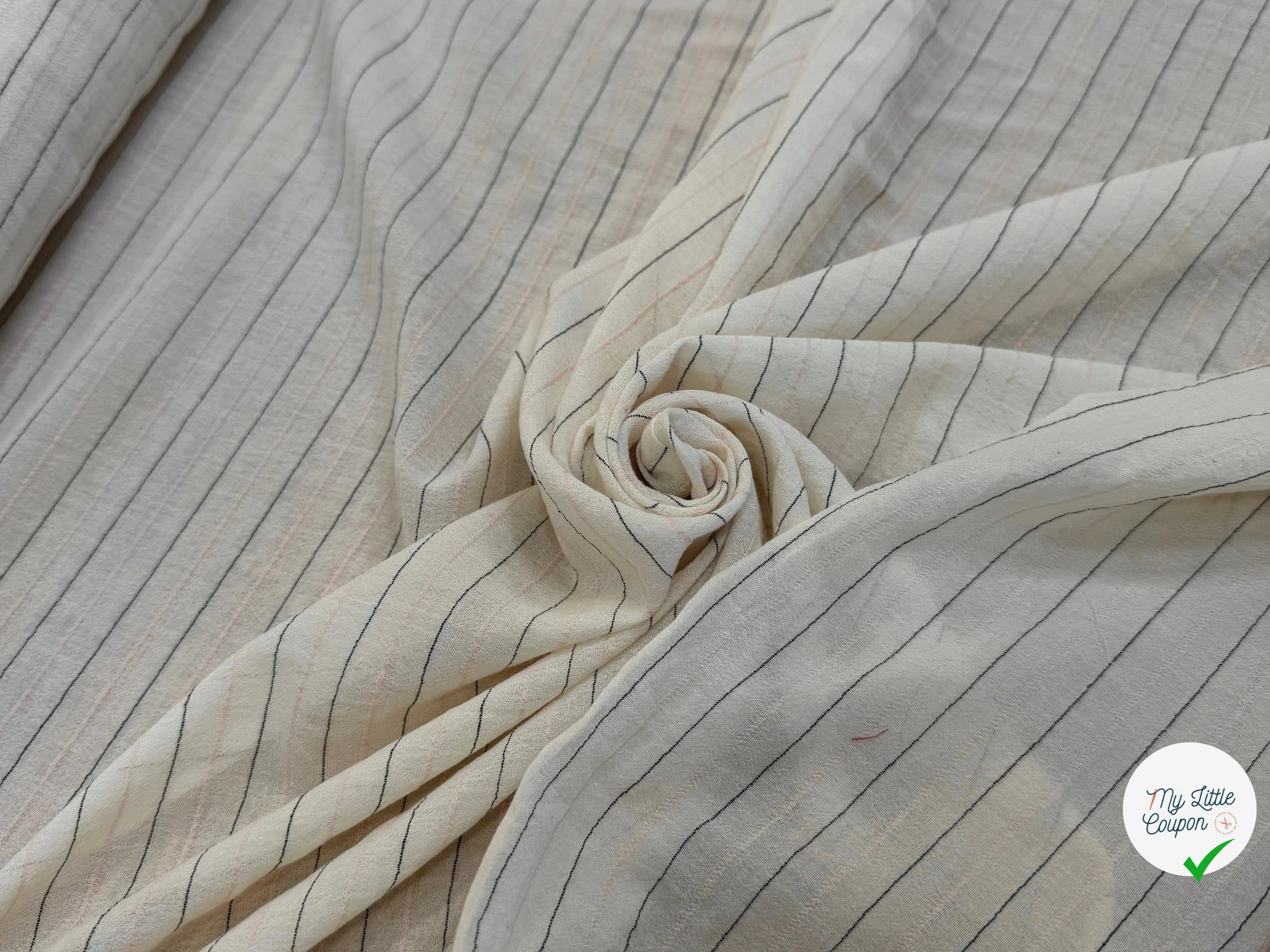 CREPE VISCOSE ÉCRU FINES RAYURES ROSE NOIR - My Little Coupon
