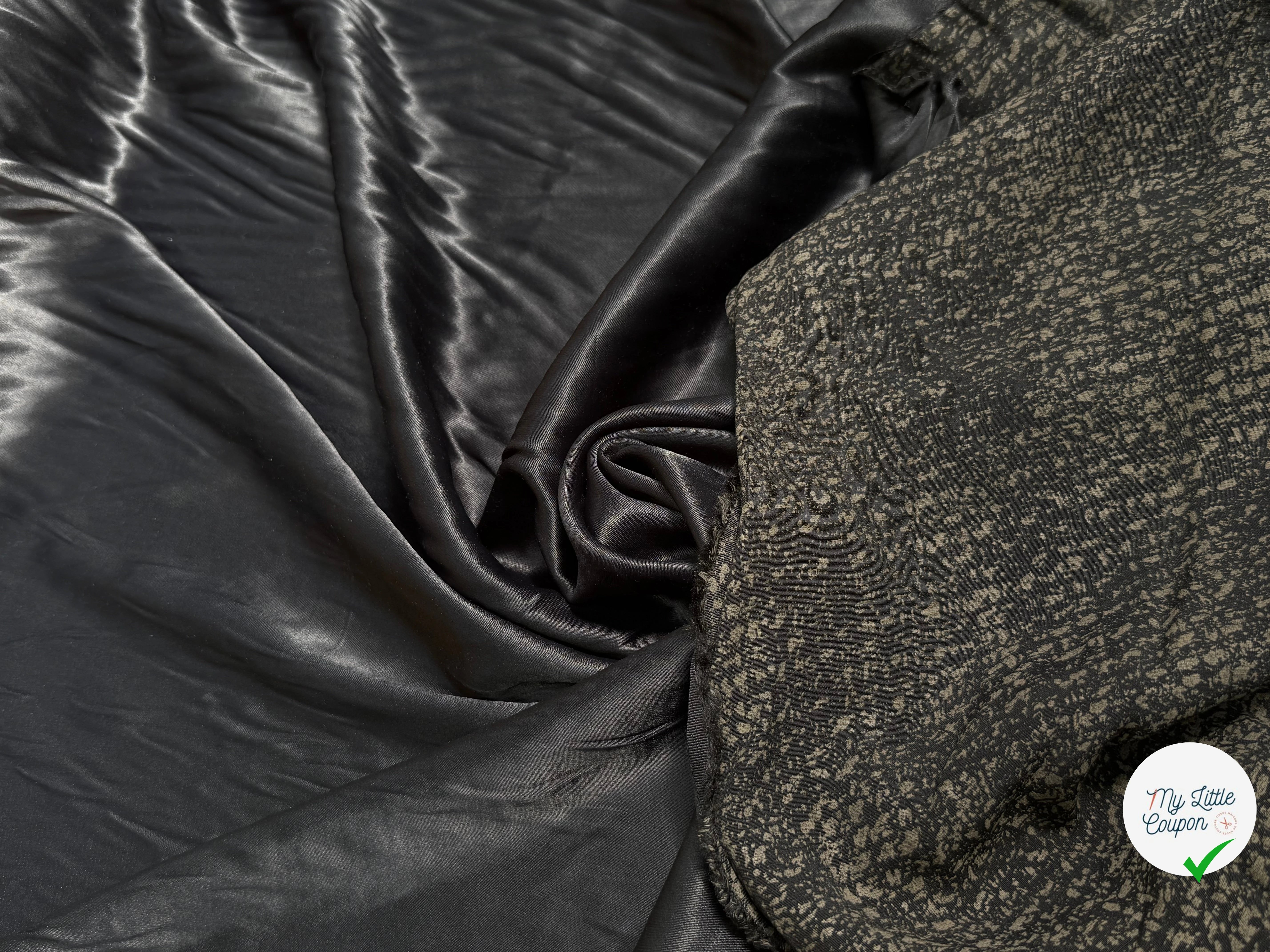 CREPE VISCOSE ENVERS SATIN NOIR BEAU TOMBÉ - My Little Coupon