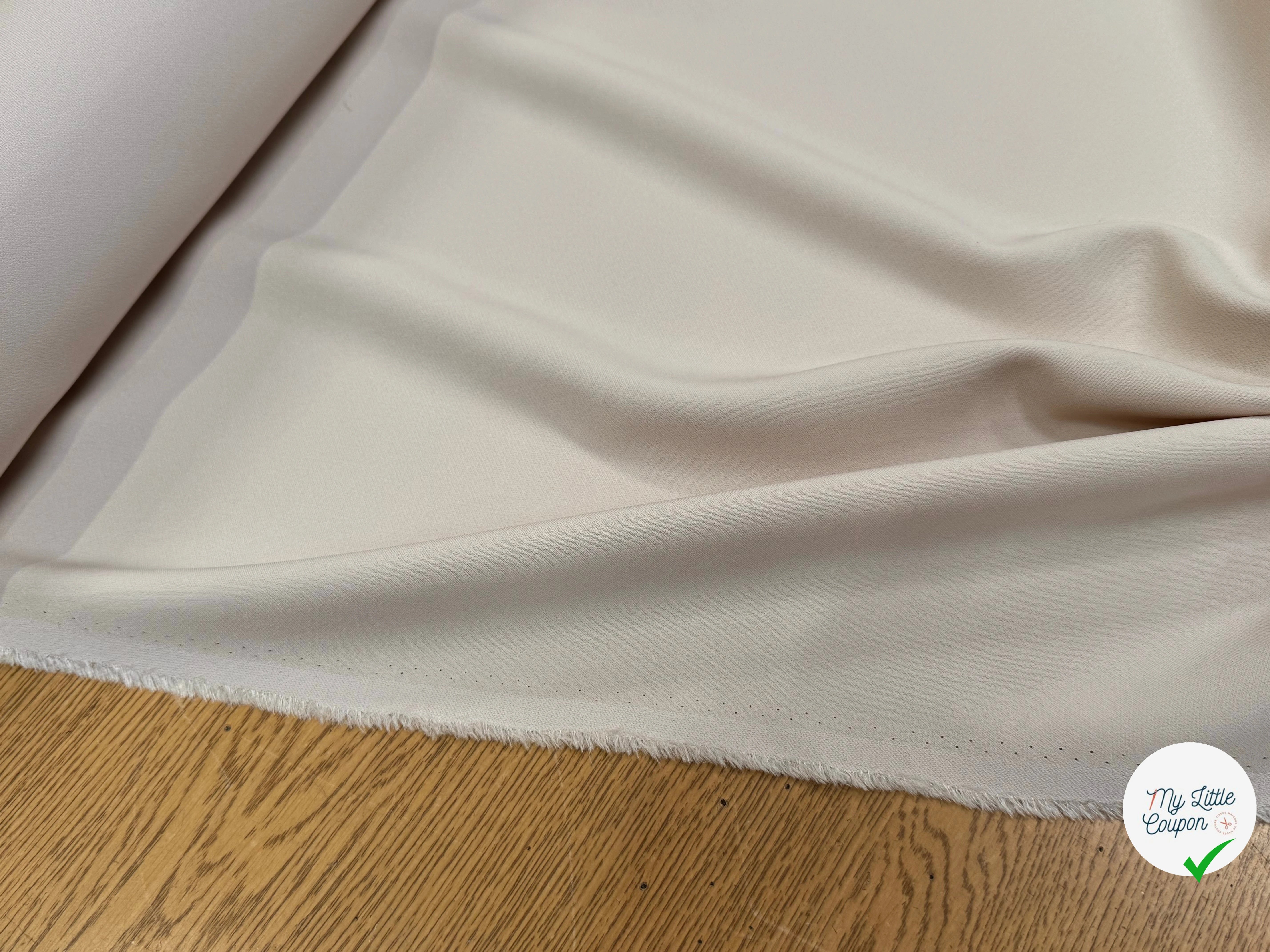 CREPE VISCOSE LOURD SUPERBE TENUE CREME - My Little Coupon