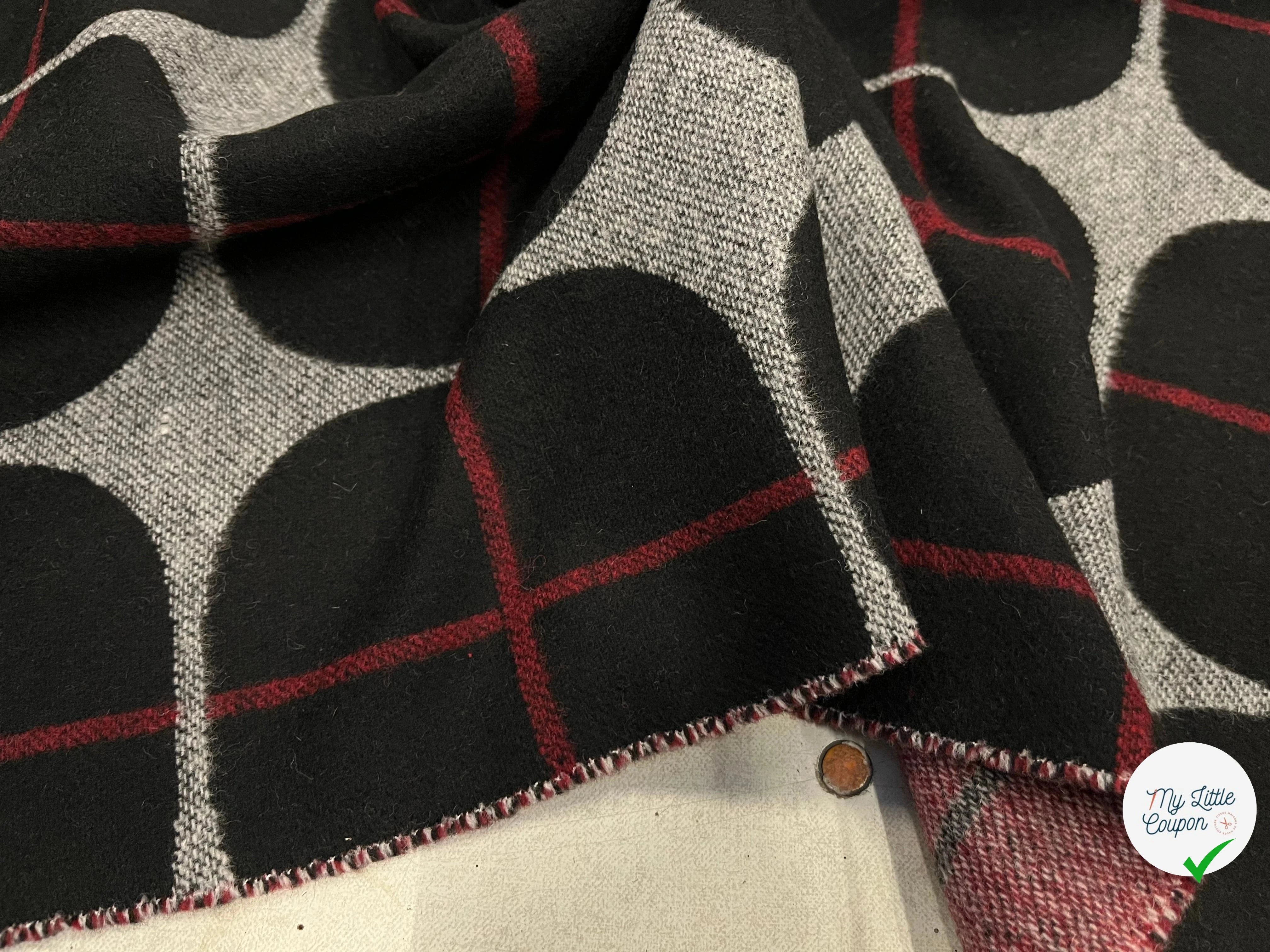 CABAN LAINE CARREAUX GÉOMETRIQUE ROUGE NOIR - My Little Coupon