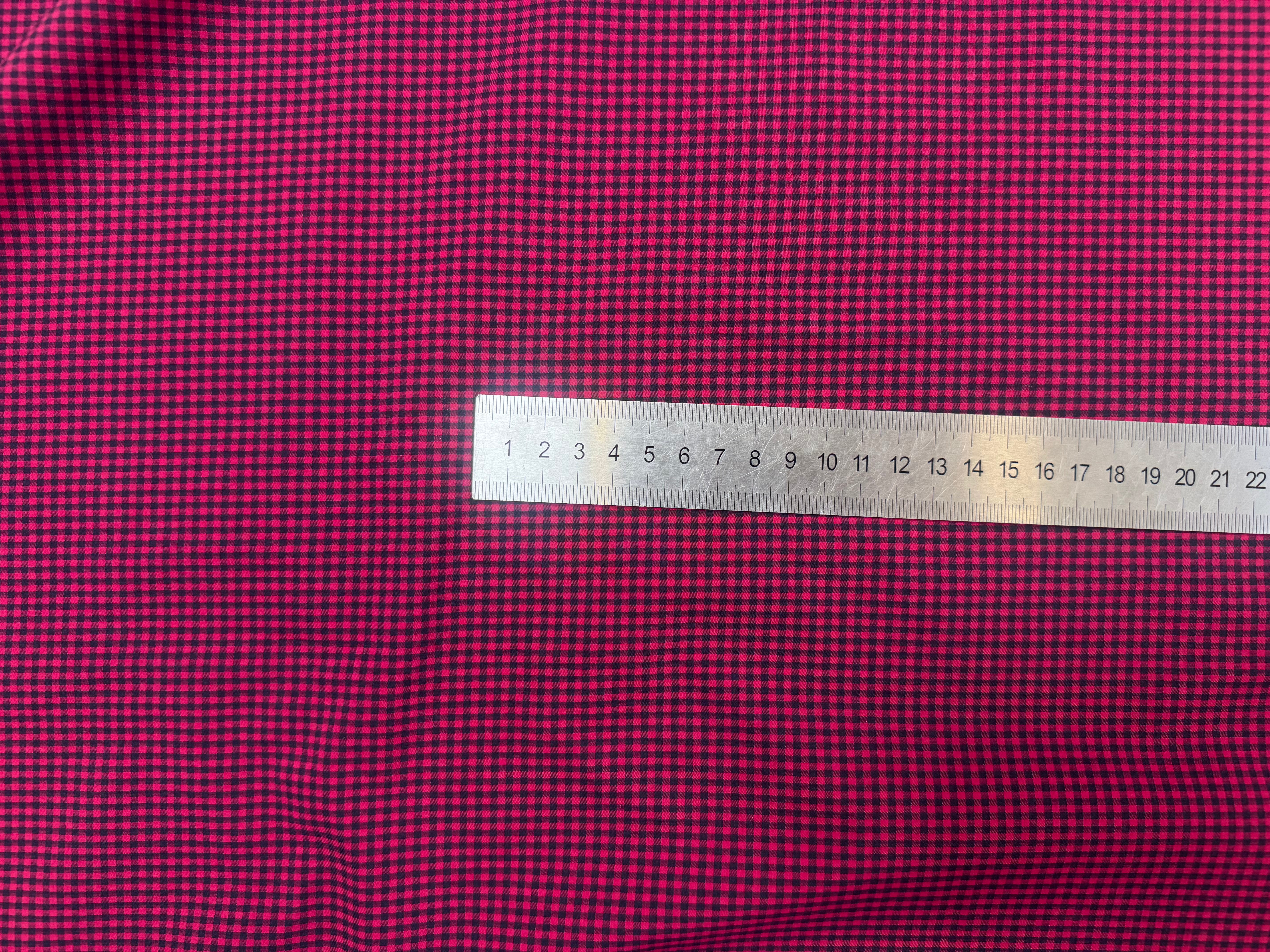 COTON LÉGER PETIT CARREAUX ROSE ET NOIR - My Little Coupon