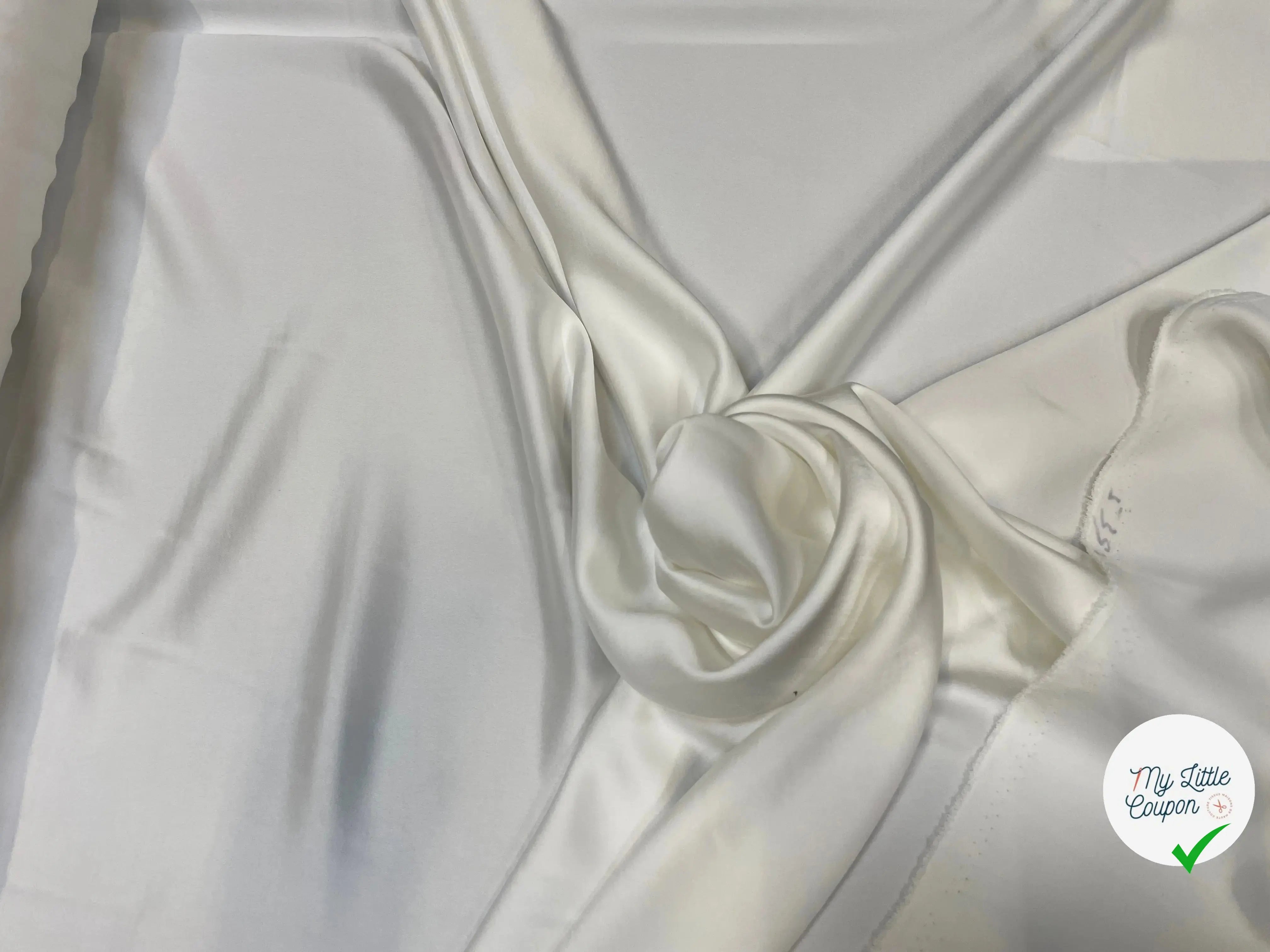 CRÊPE ENVERS SATIN FABRICATION ITALIENNE - My Little Coupon