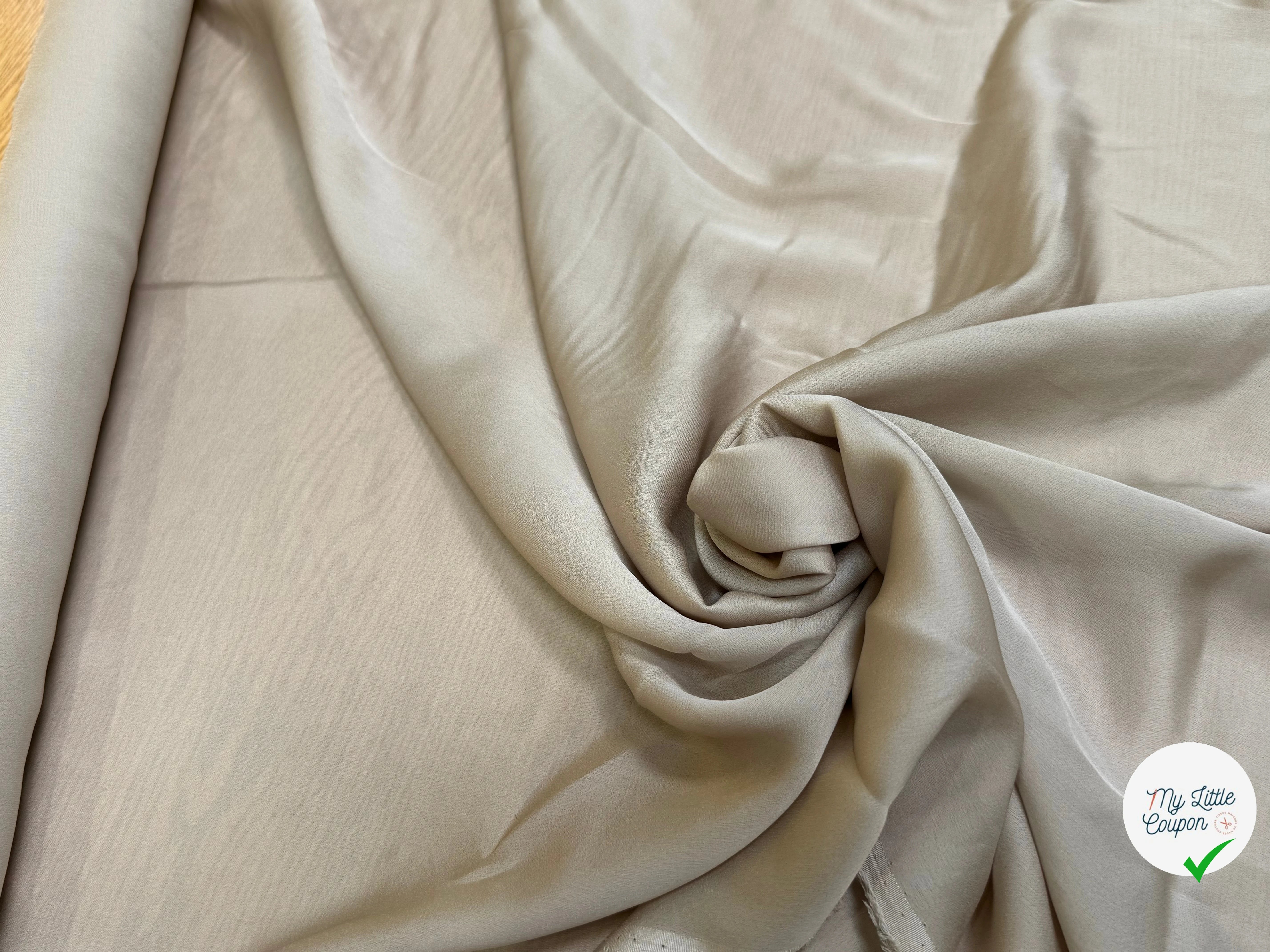 (Chute) CREPE ENVERS SATIN SOIE BEIGE TRÈS FLUIDE - My Little Coupon