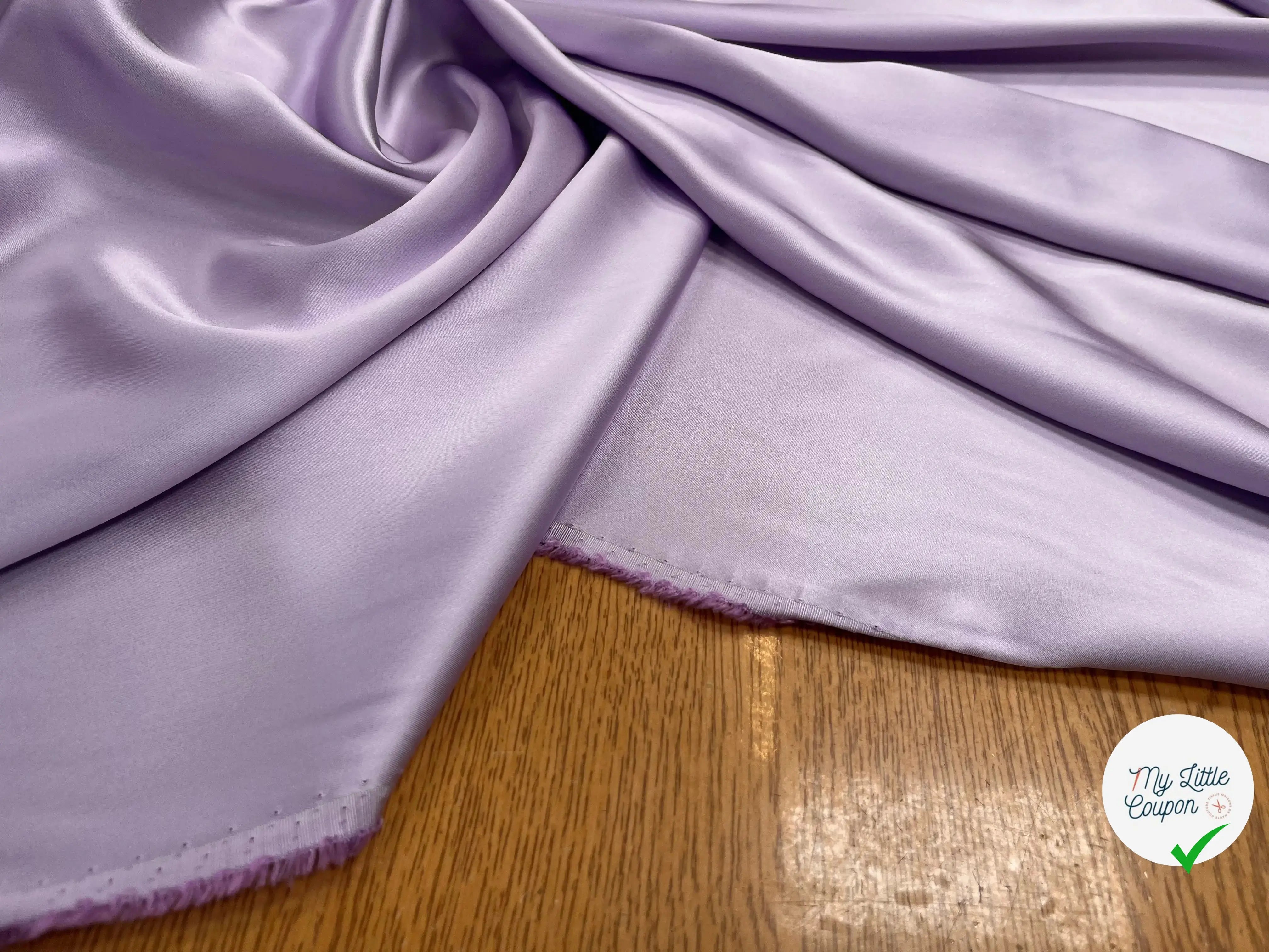 CREPE ENVERS SATIN VISCOSE SALT PINK - My Little Coupon