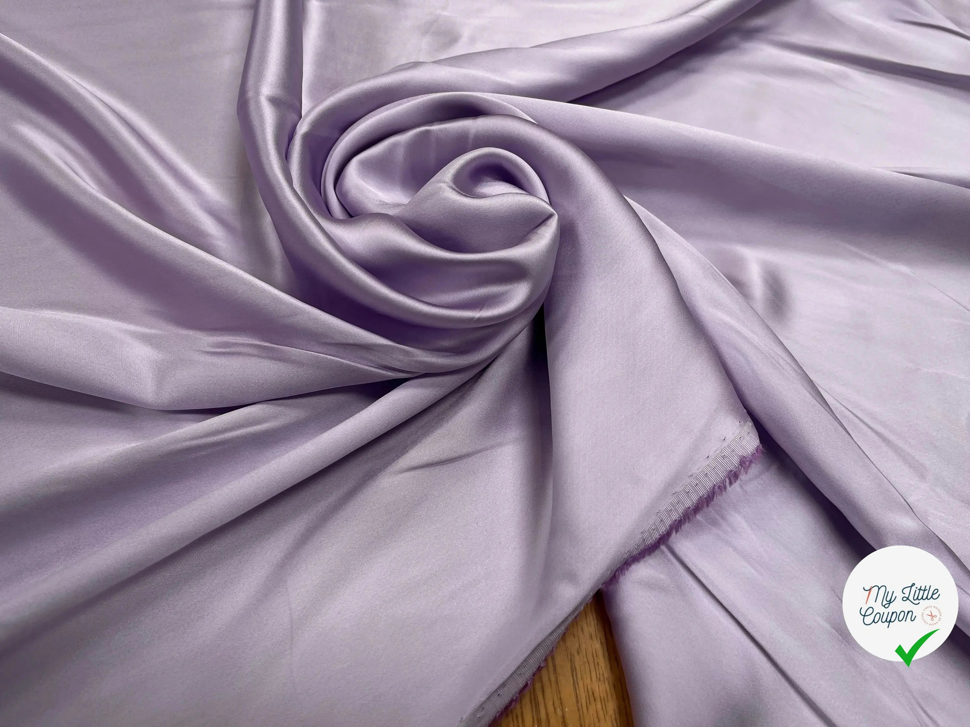 CREPE ENVERS SATIN VISCOSE SALT PINK - My Little Coupon