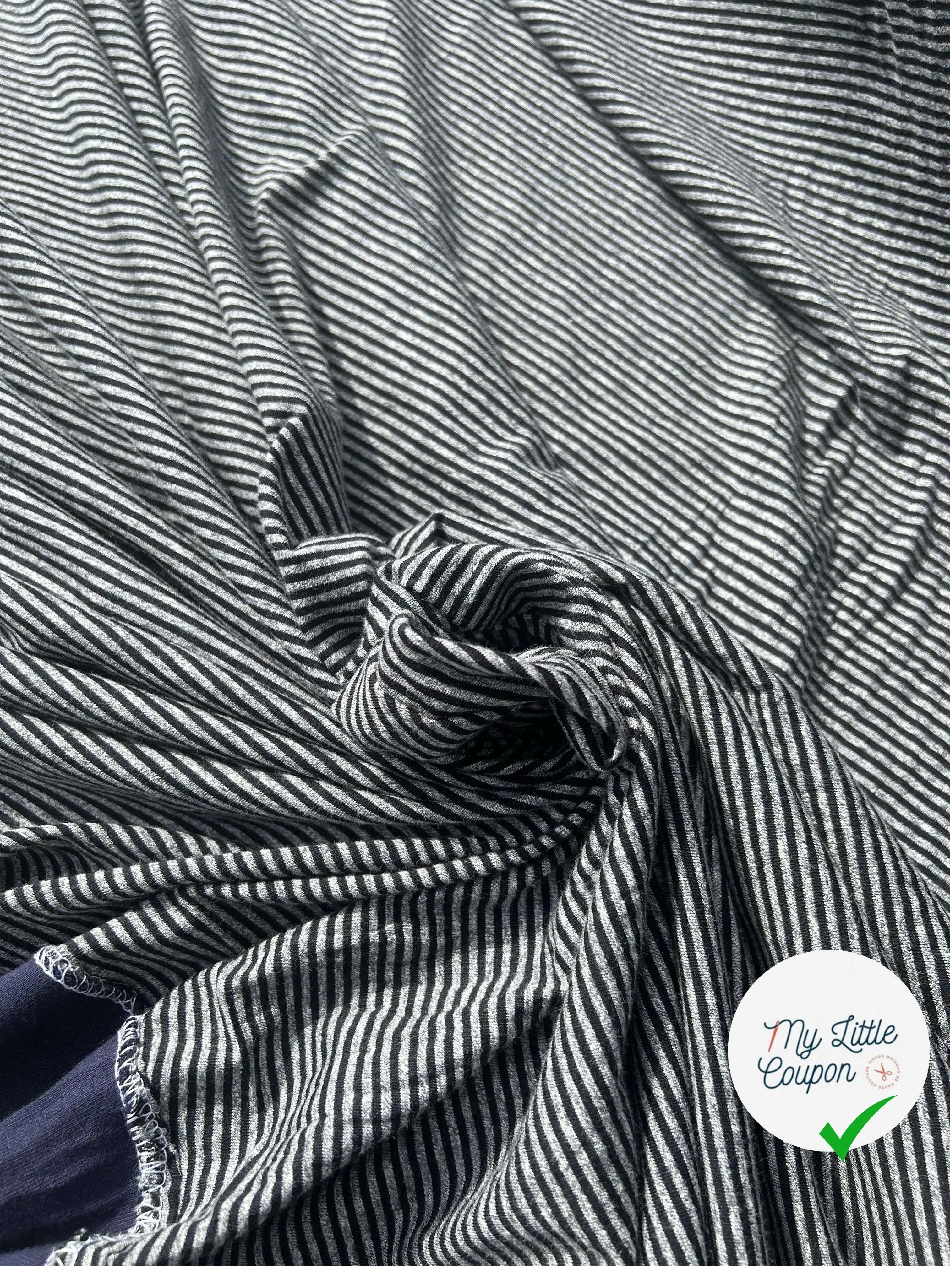 JERSEY DE COTON GRIS CHINÉ STRIPES NOIRES HORIZONTALES - My Little Coupon