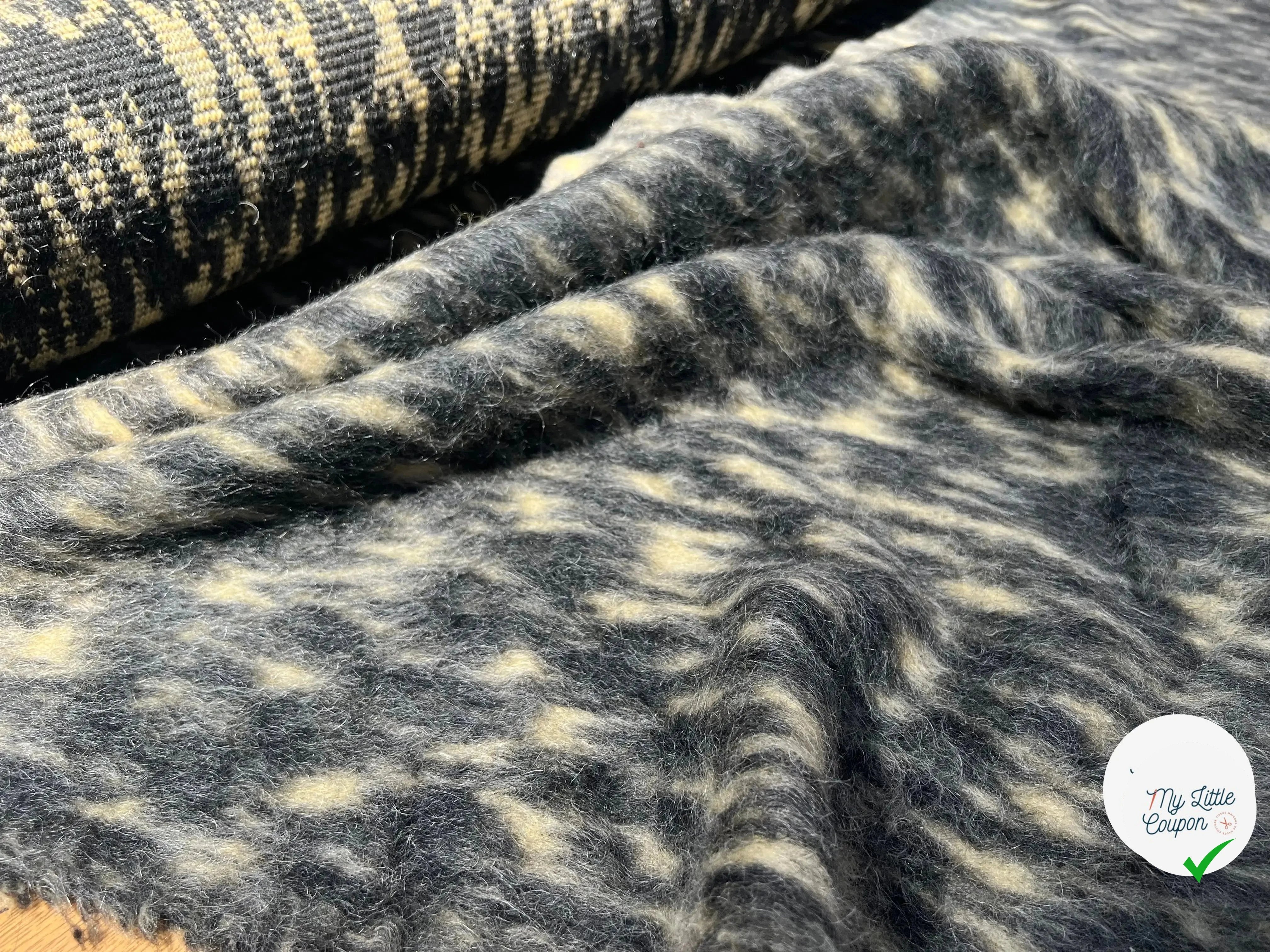 LAINAGE ALPAGA ESPRIT LÉOPARD BEIGE NOIR - My Little Coupon