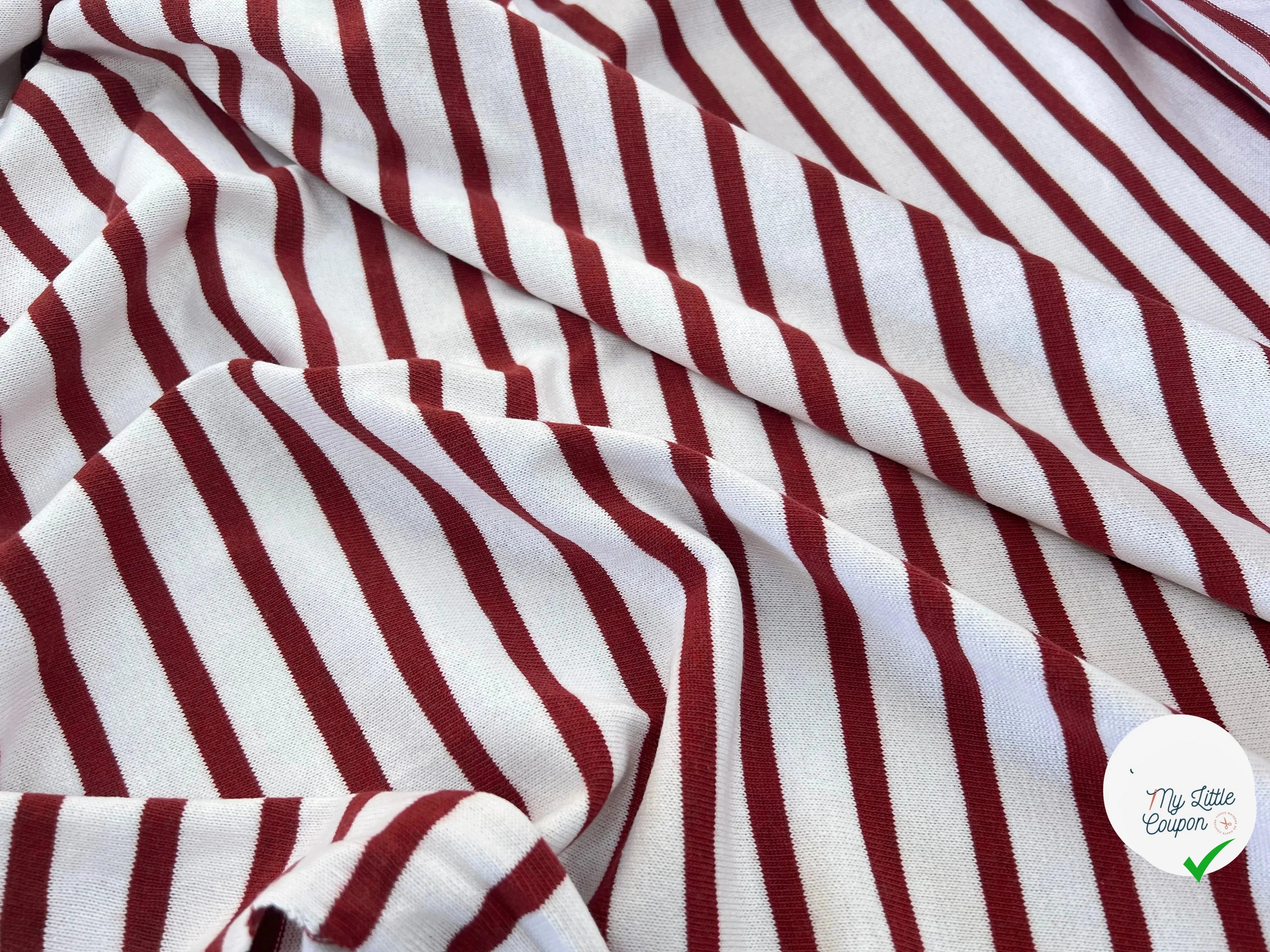 MAILLE LOURDE RAYURES ROUGE FOND BLANC - My Little Coupon