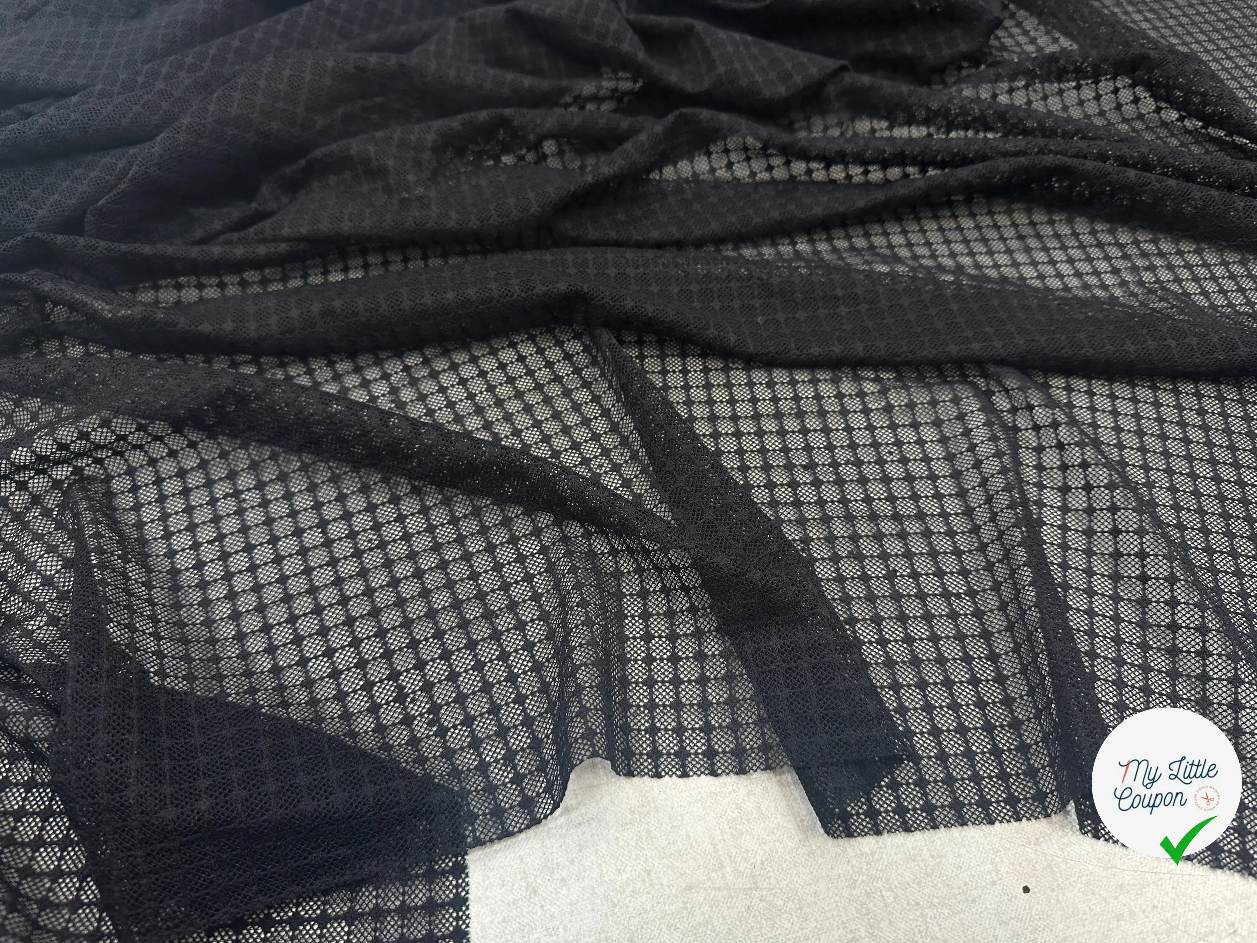 MAILLE RÉSILLE QUADRILLÉE NOIRE - My Little Coupon