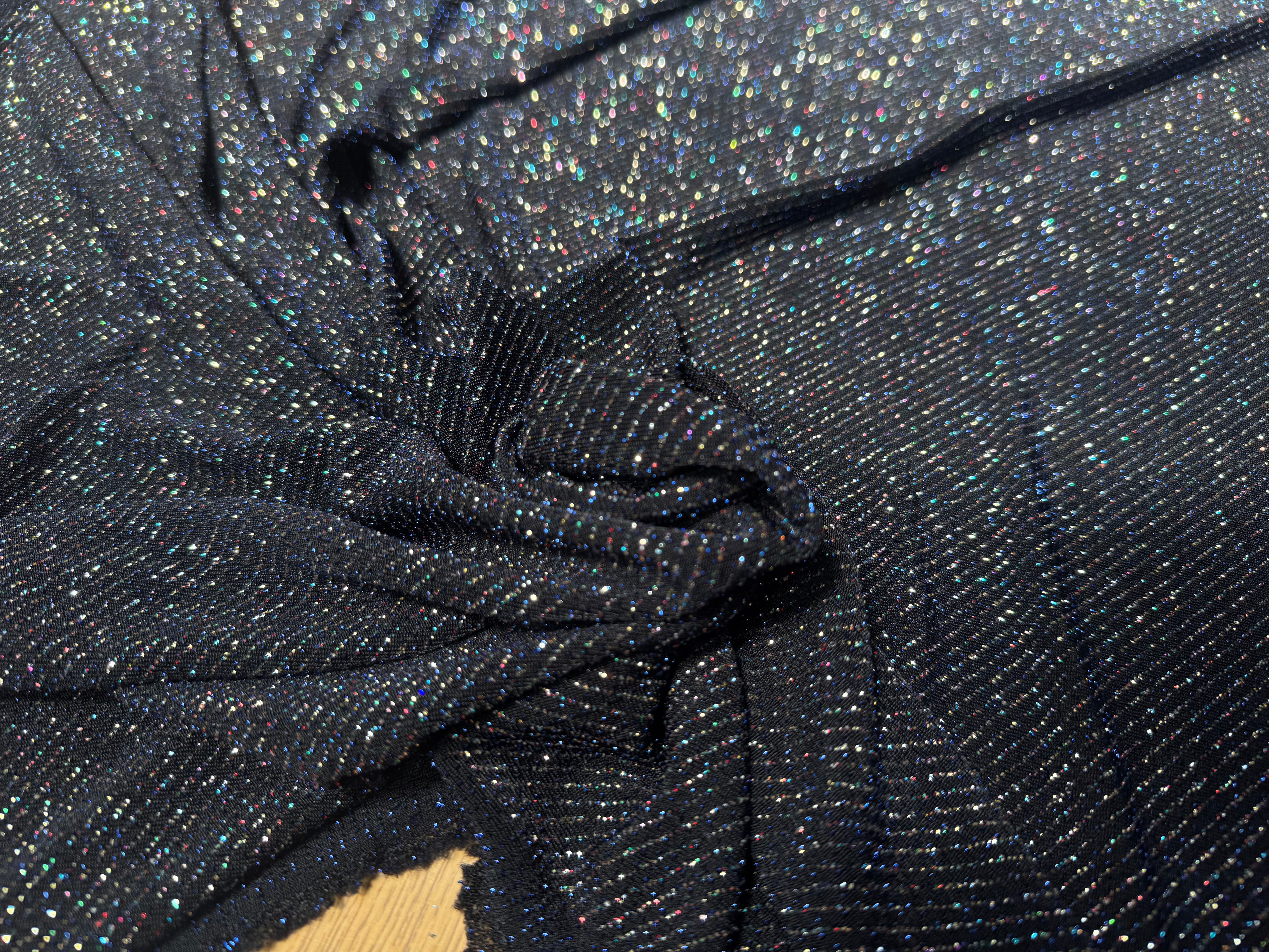 MAILLE ULTRA STRETCH ET FESTIVE FOND NOIR PAILLETTES VIOLETTE - My Little Coupon