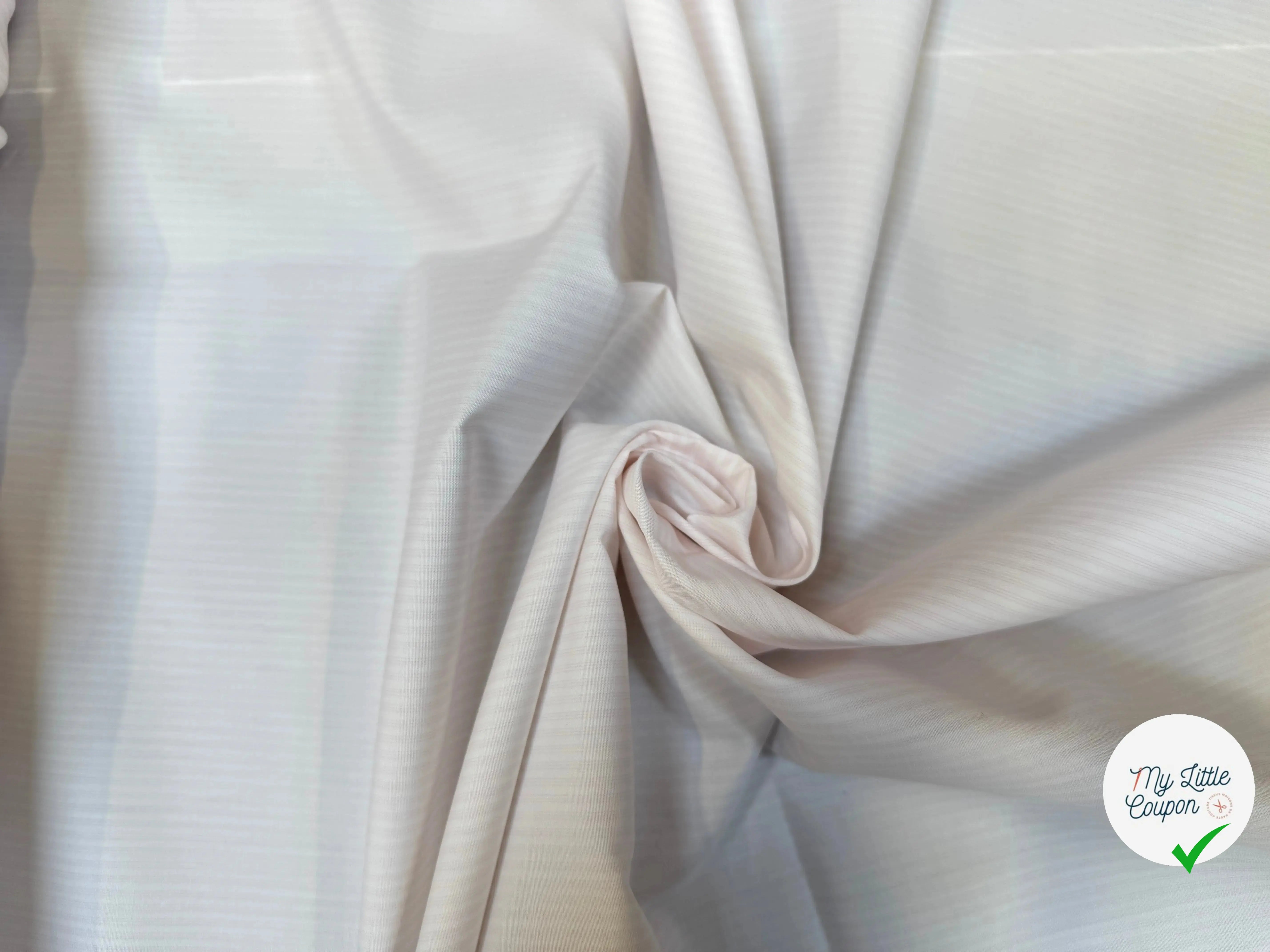 POPELINE DE COTON RAYURES VERTICALES ROSE PALE AVEC MOTIFS SUR LISIERE - My Little Coupon
