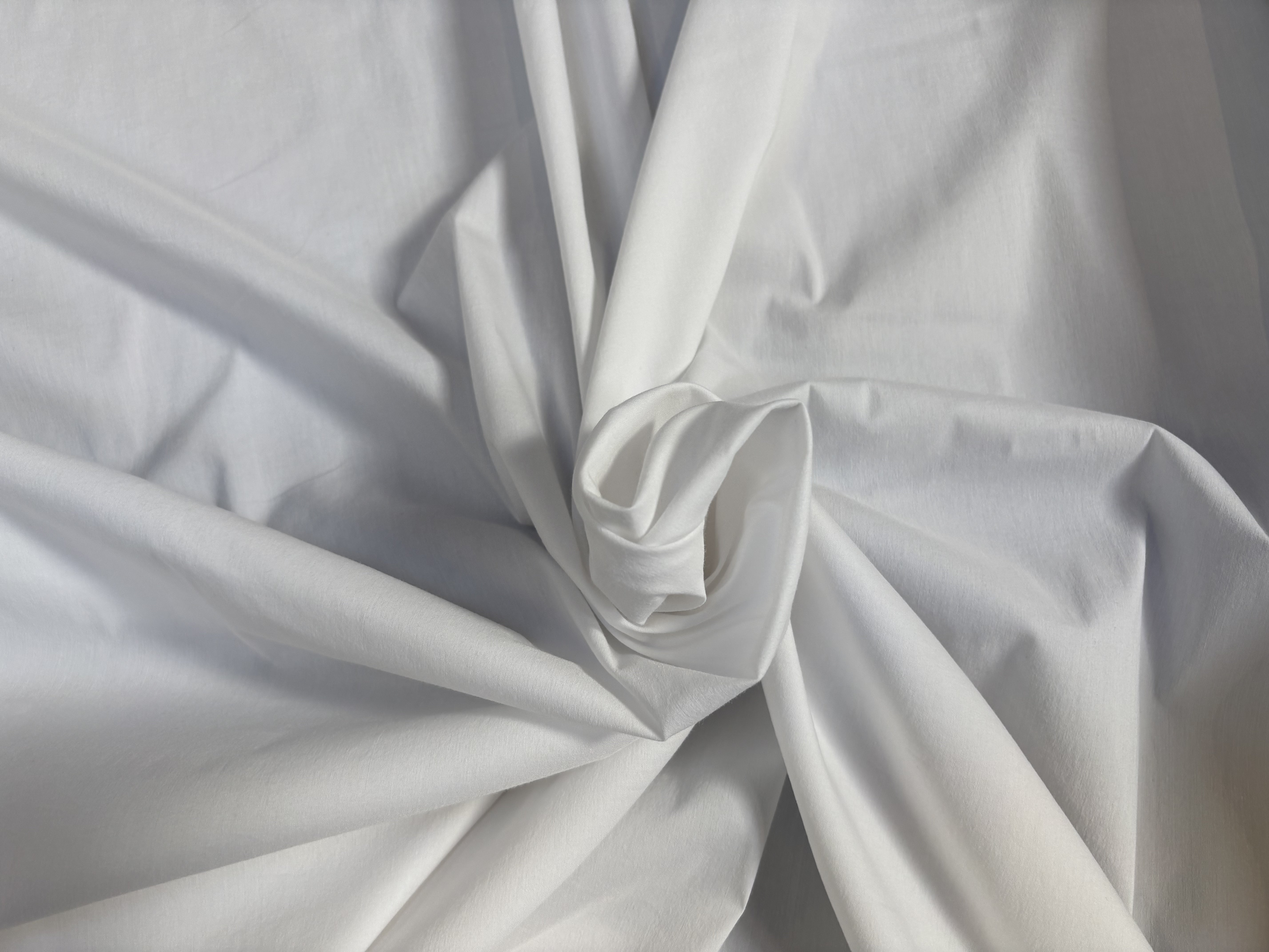 POPELINE DE COTON STRETCH BLANCHE DOLLY LINE ARPATEX - My Little Coupon