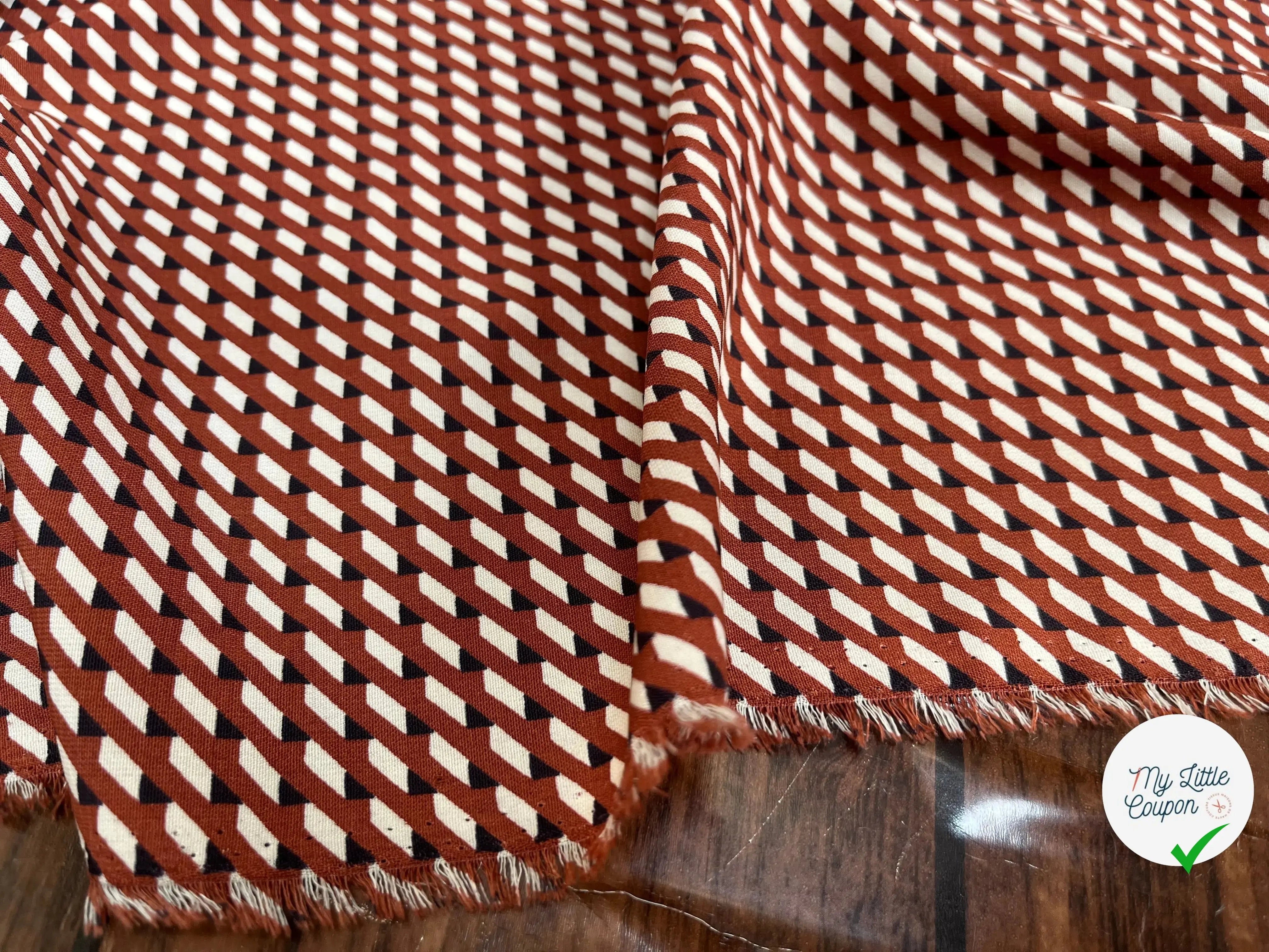 TISSU IMPRIMÉ RECTANGLE MARRON NOIR BLANC CASSÉ - My Little Coupon