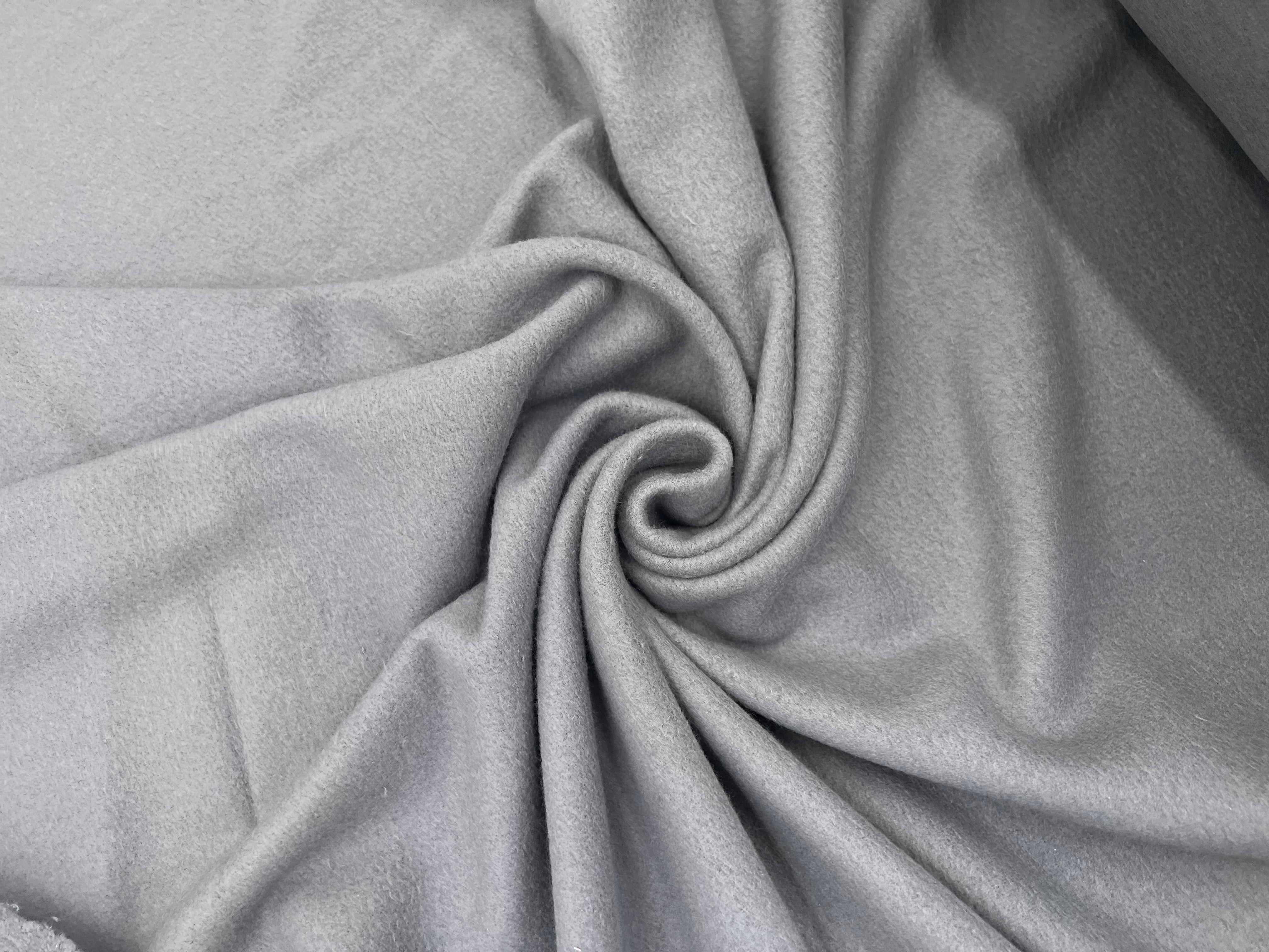 (Chute) TISSU POLAIRE TOUT DOUX GRIS PHOQUE - My Little Coupon