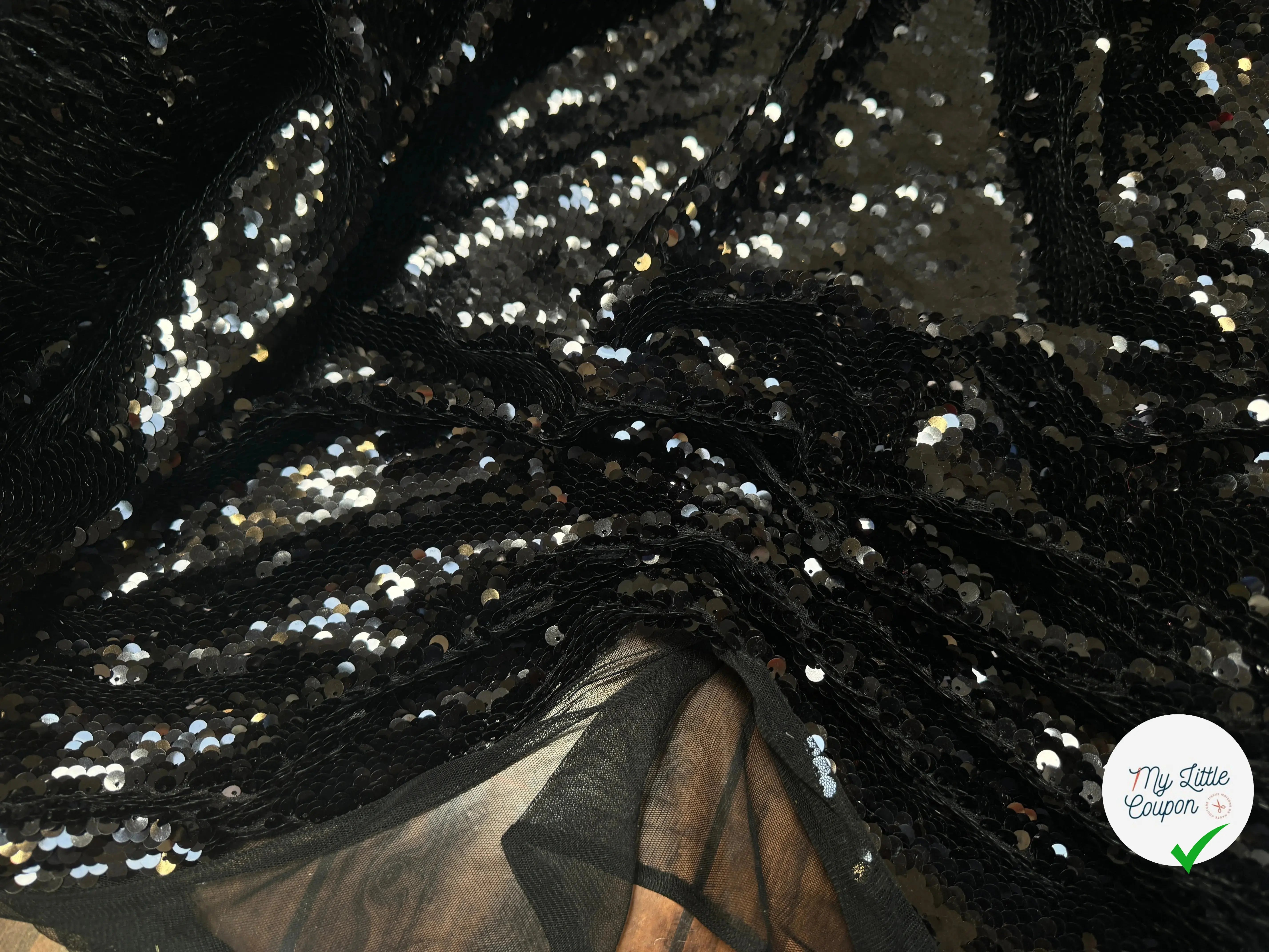 TISSU SEQUIN PAILLETTES SUR TULLE NOIR - My Little Coupon