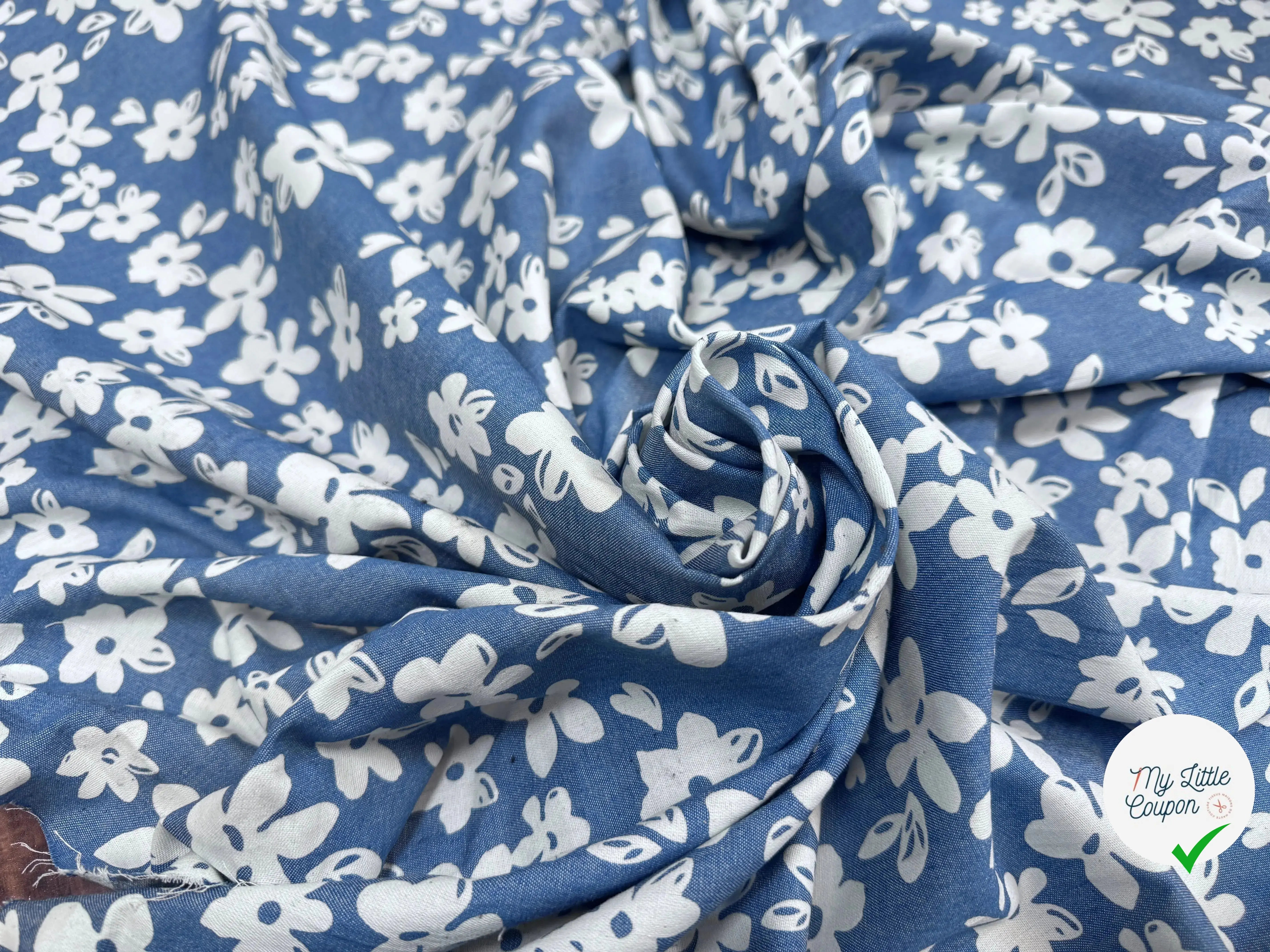 TOILE COTON FINE FAÇON DENIM CLAIR FLOWER - My Little Coupon