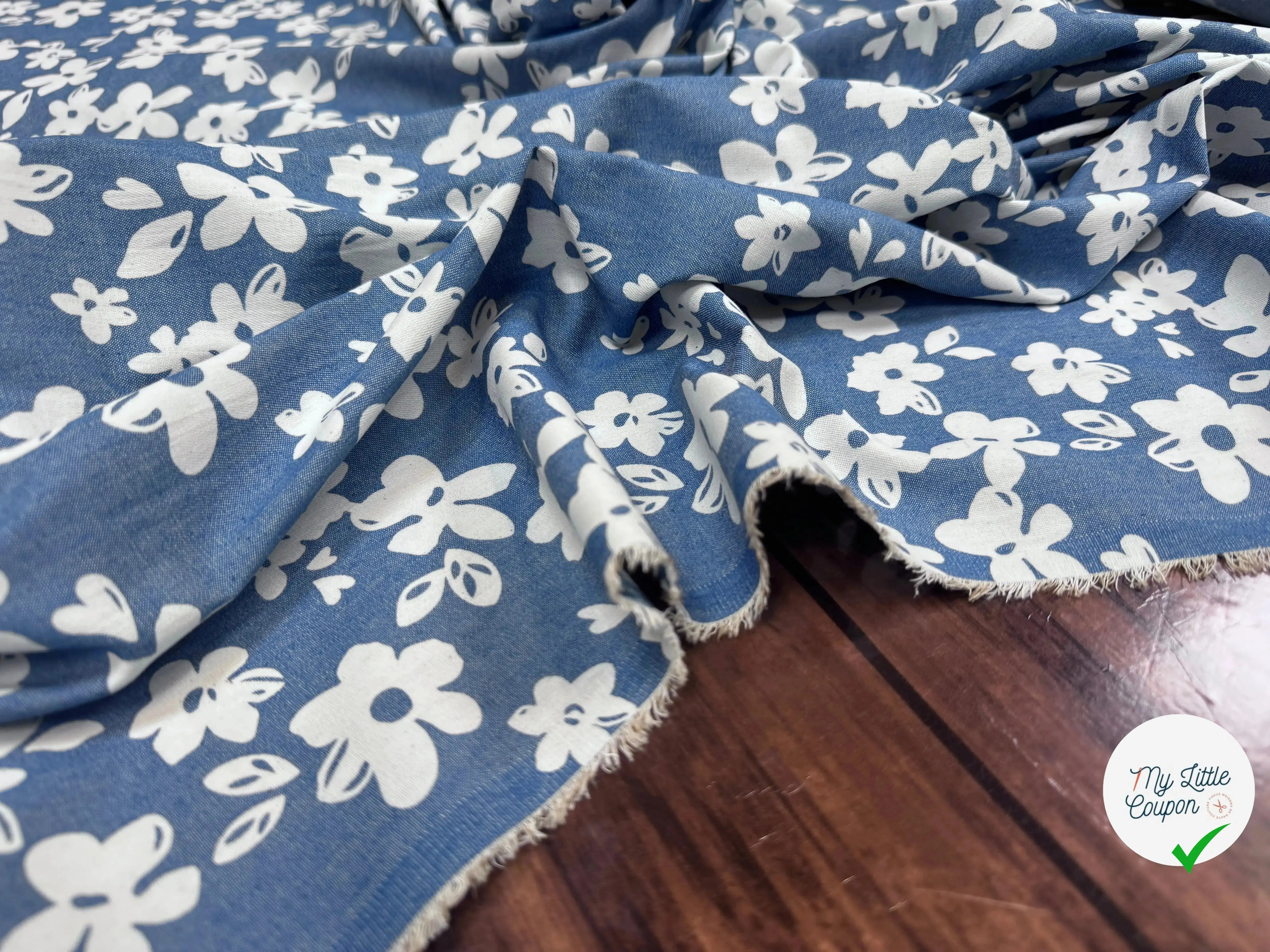 TOILE COTON FINE FAÇON DENIM CLAIR FLOWER - My Little Coupon