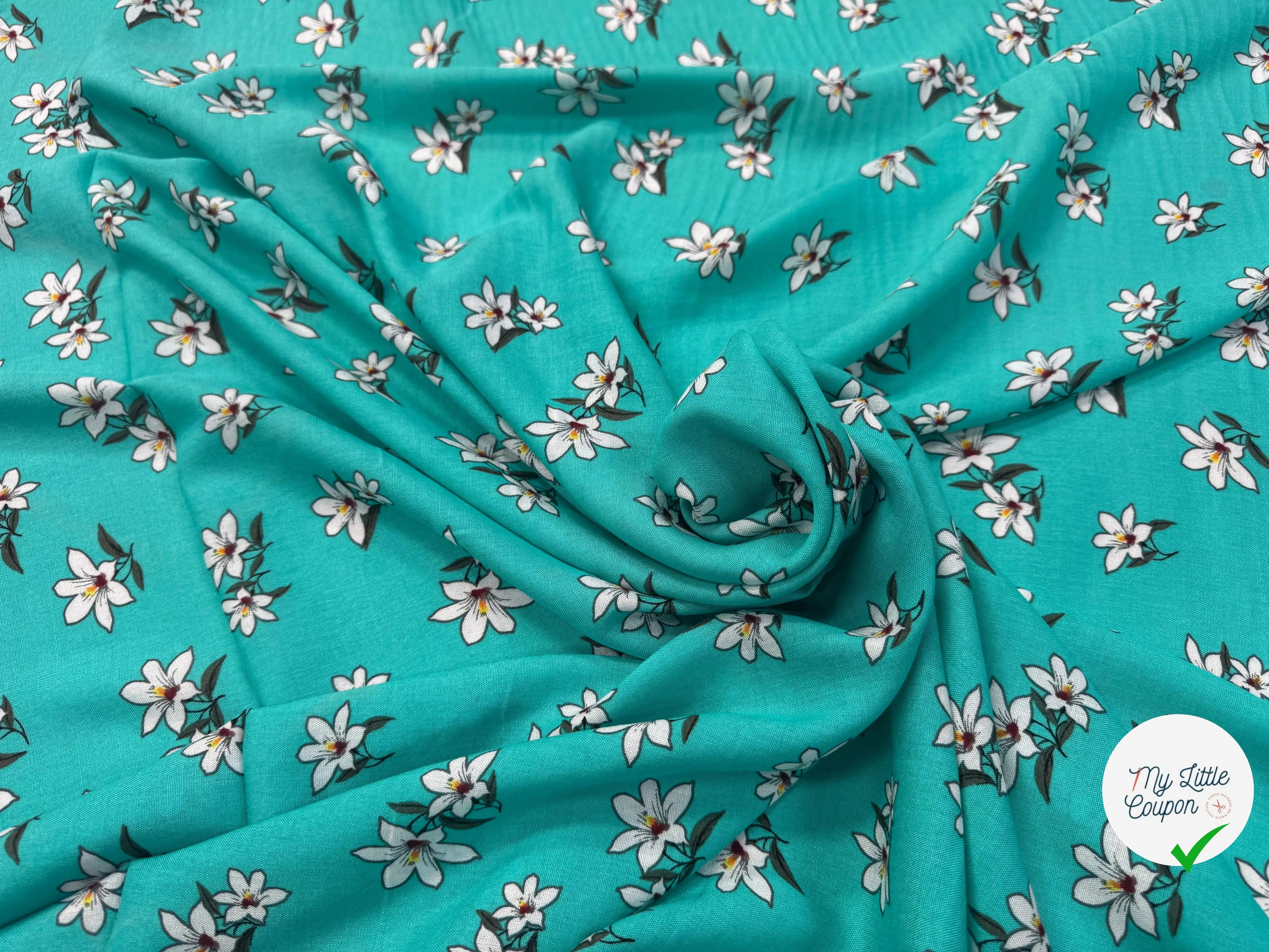 VISCOSE À MOTIF D'HIBISCUS À FOND TURQUOISE - My Little Coupon