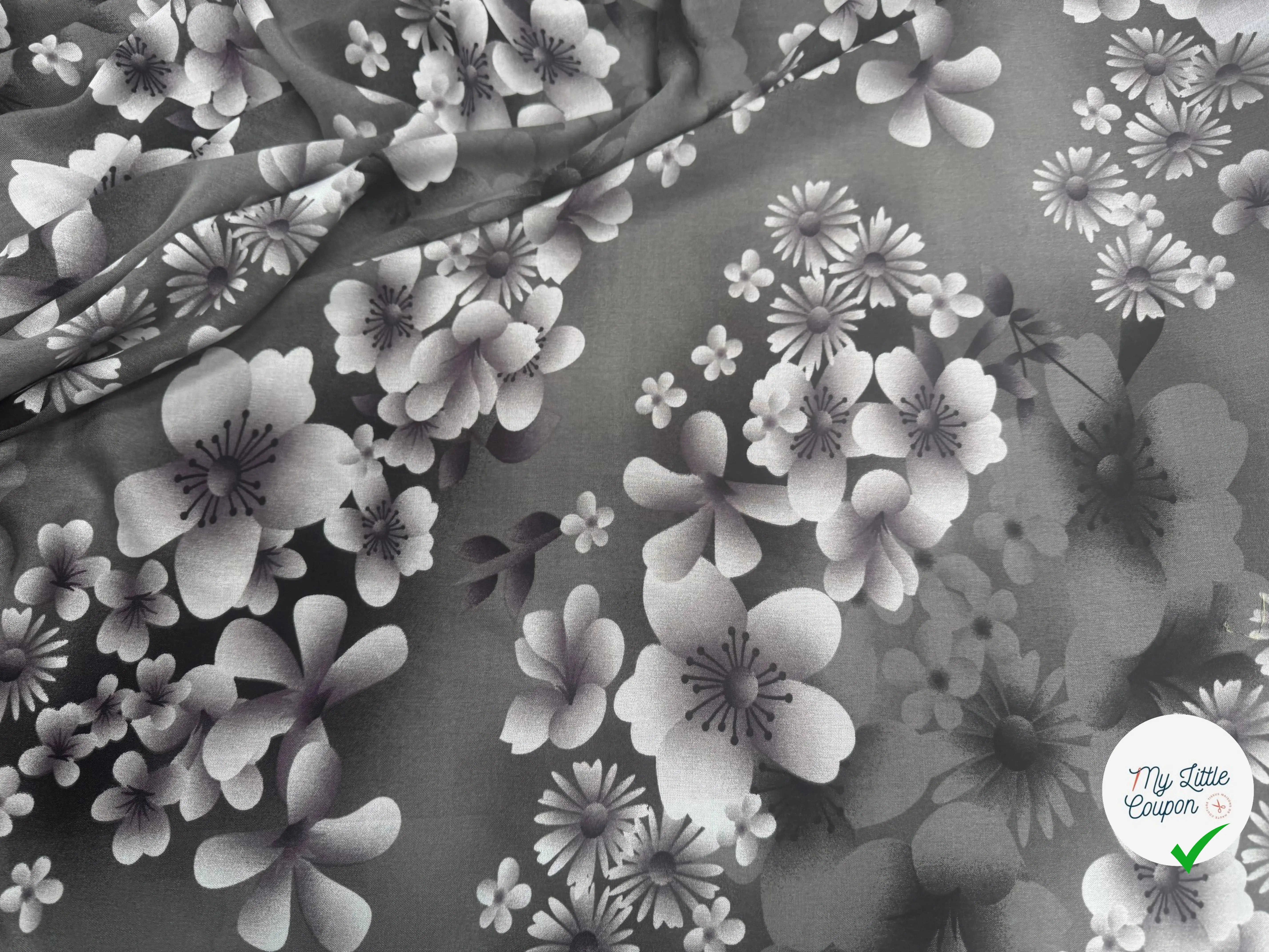 VISCOSE À MOTIFS ROSES ET PISSENLITS SUR FOND GRIS DE COULEURS GRIS - My Little Coupon
