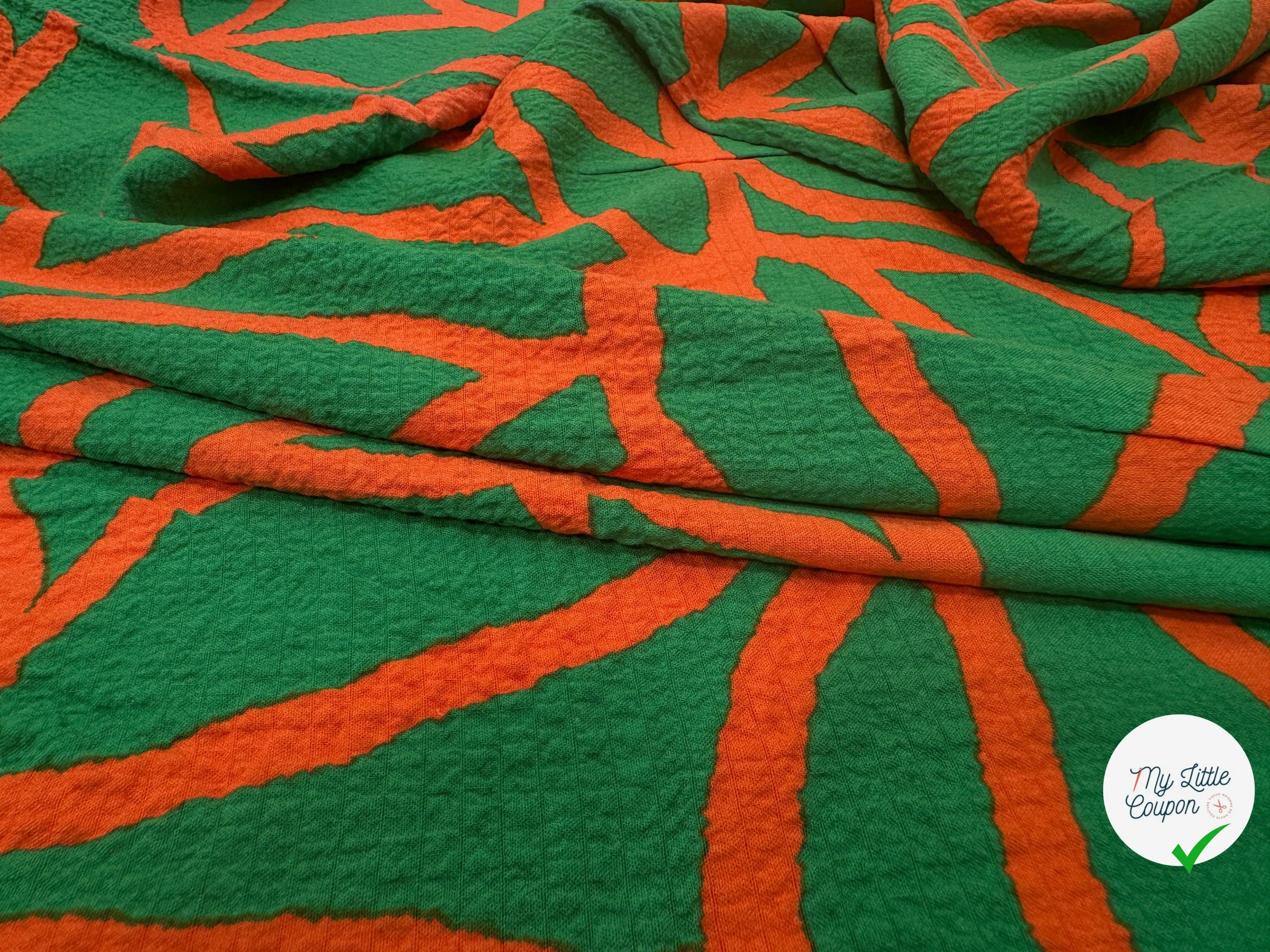 (Chute) VISCOSE BUBBLE TISSU IMPRIMÉ ABSTRAIT VERT - My Little Coupon