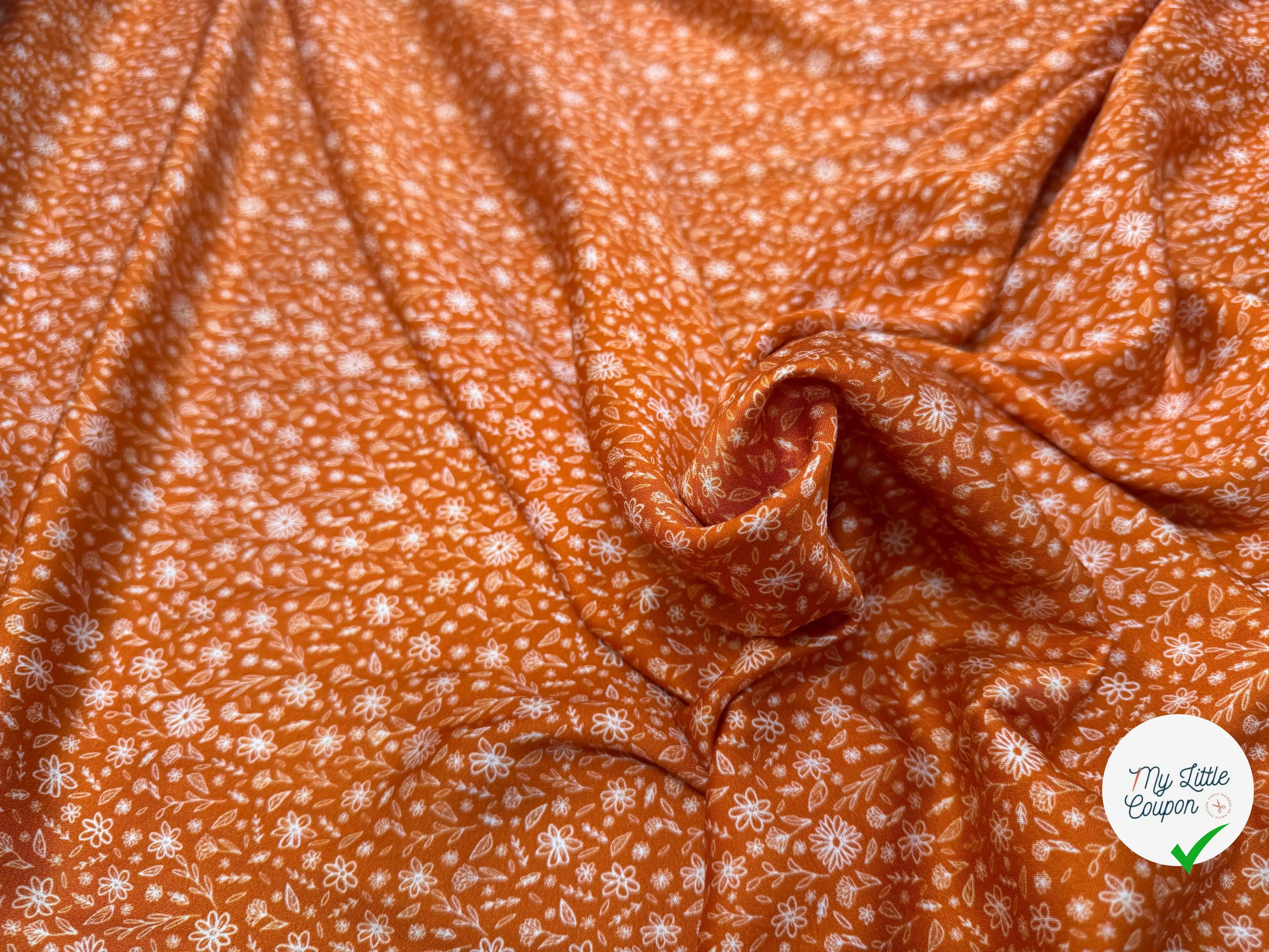 VISCOSE DOUCE TRES LEGEREMENT SATINEE FLEURS SUR SUCRE ROUX - My Little Coupon