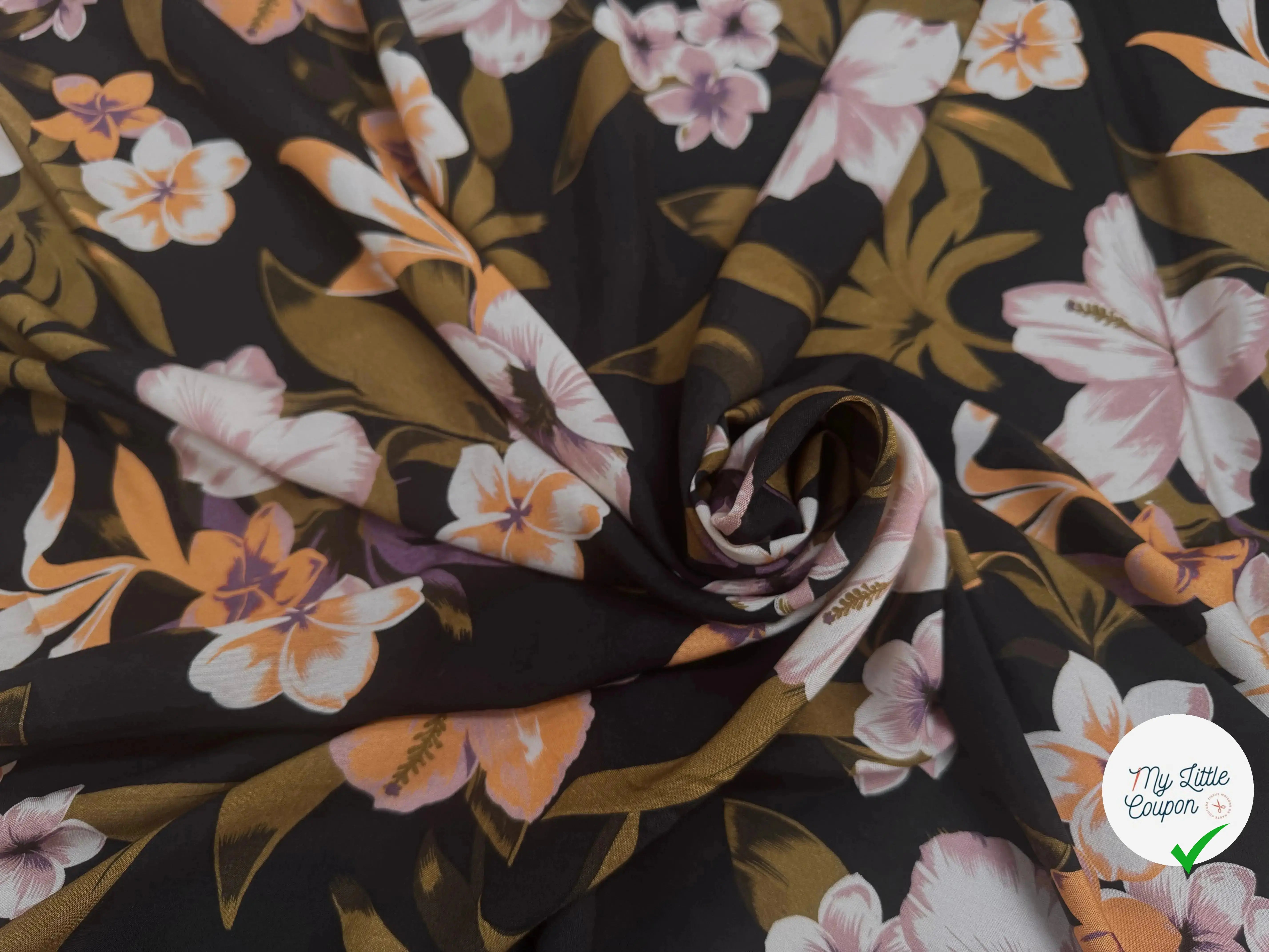 VISCOSE FEUILLAGE D'AUTOMNE FOND NOIR - My Little Coupon