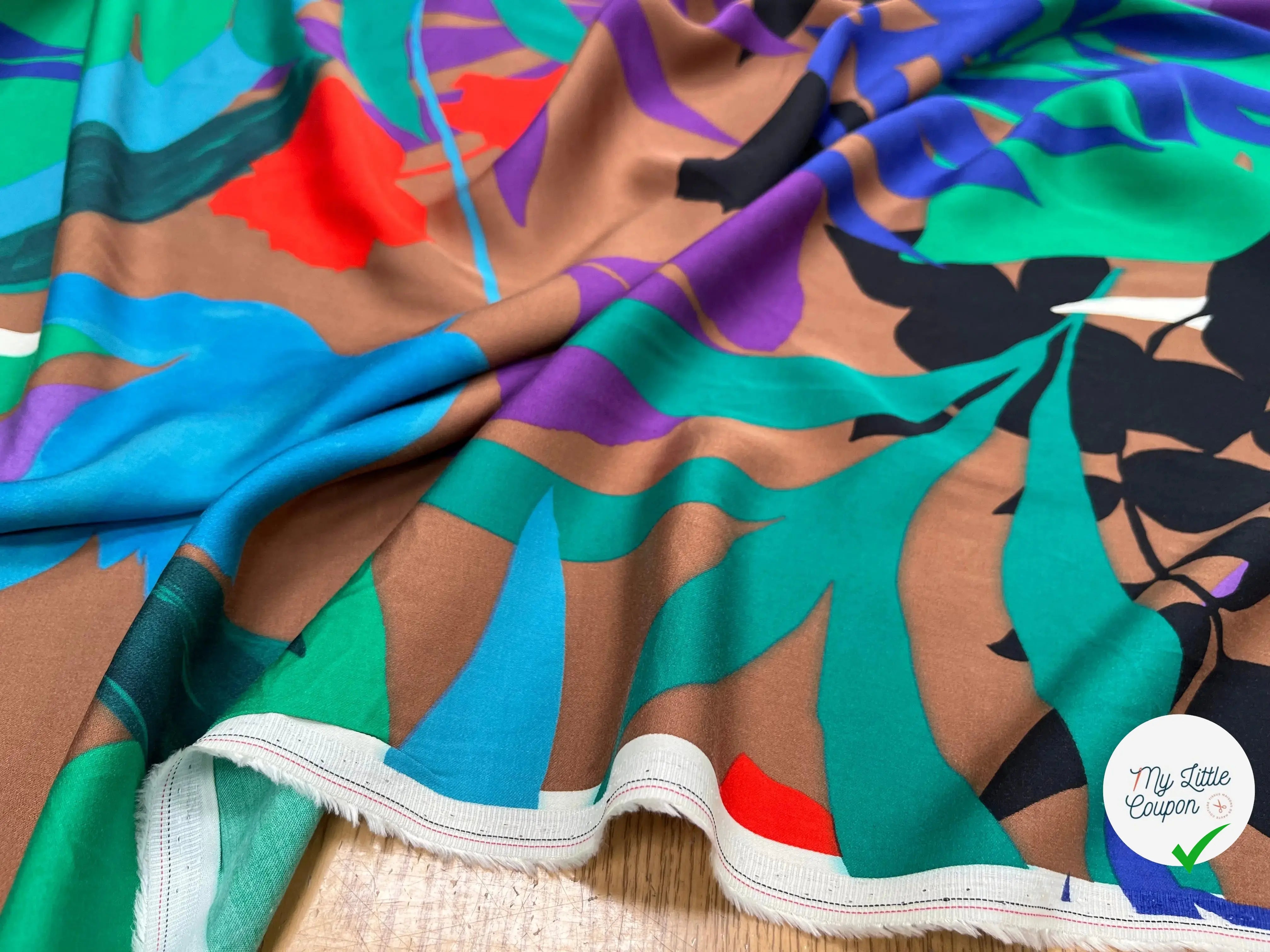 VISCOSE MOTIFS FEUILLAGES ABSTRAITS - My Little Coupon