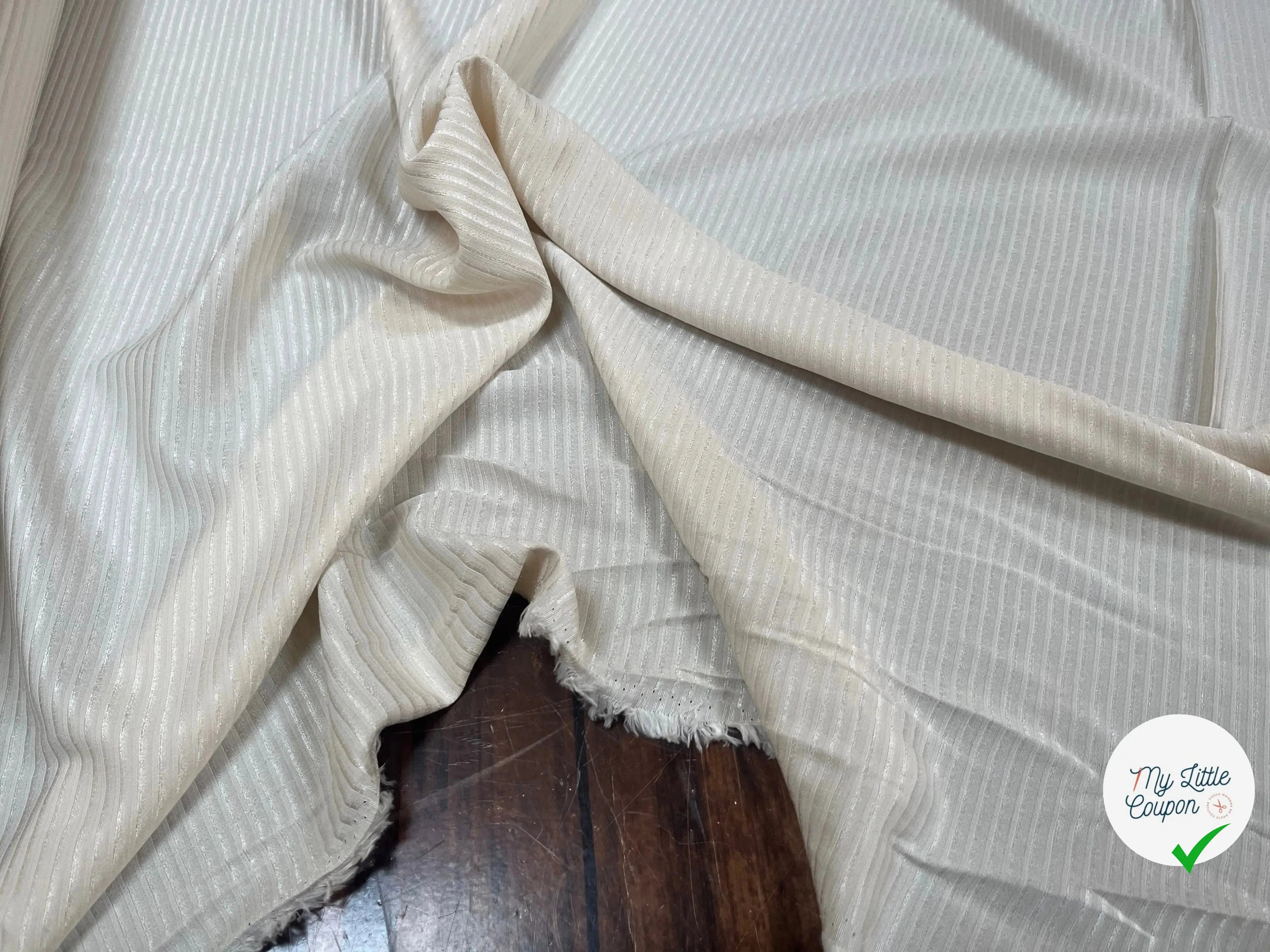 VISCOSE RAYURES SINCTILLANTES BEIGE À RAYURE - My Little Coupon