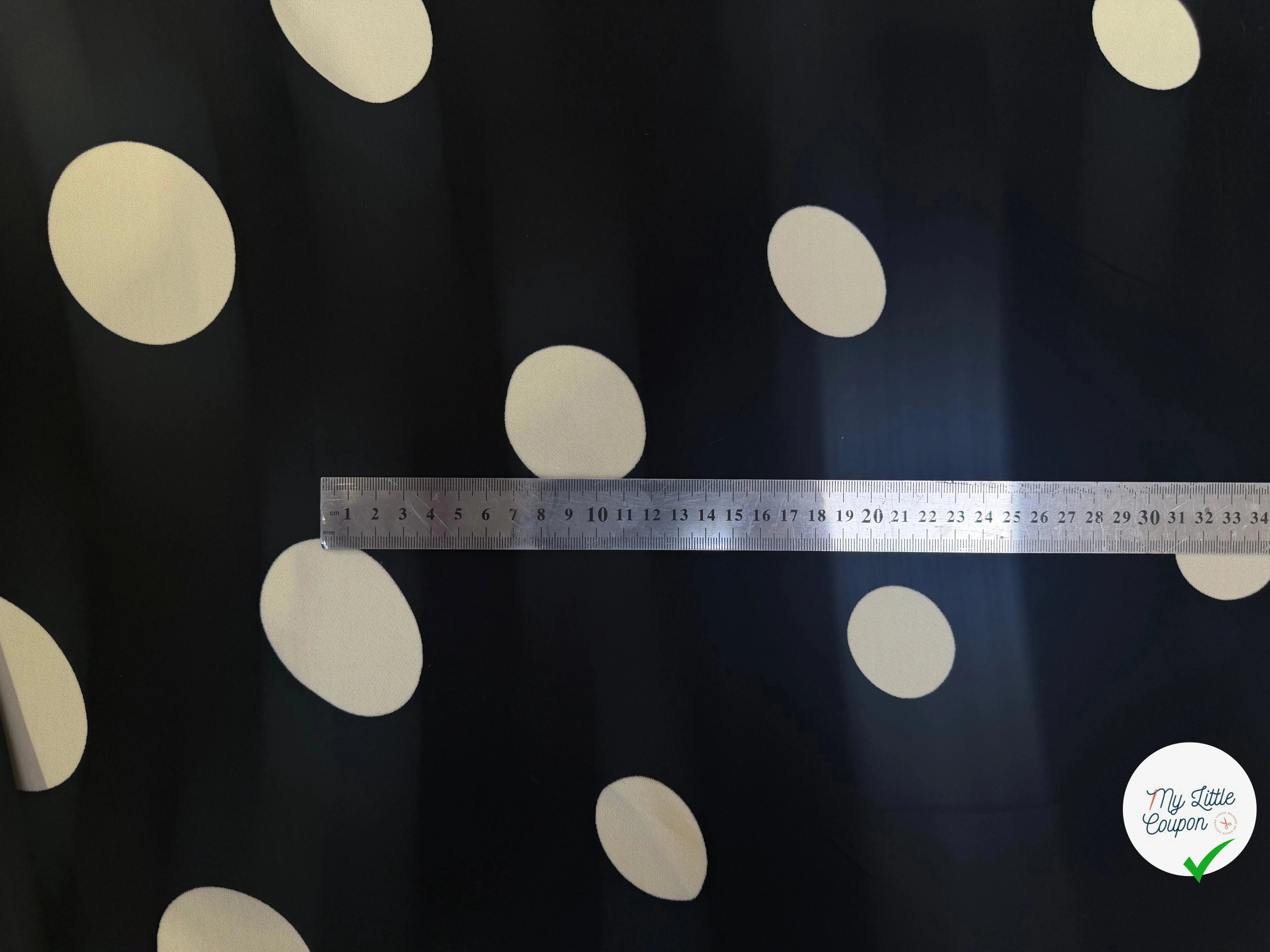 CREPE MAROCAIN 100% VISCOSE NOIR POIS BLANC CASSÉ - My Little Coupon