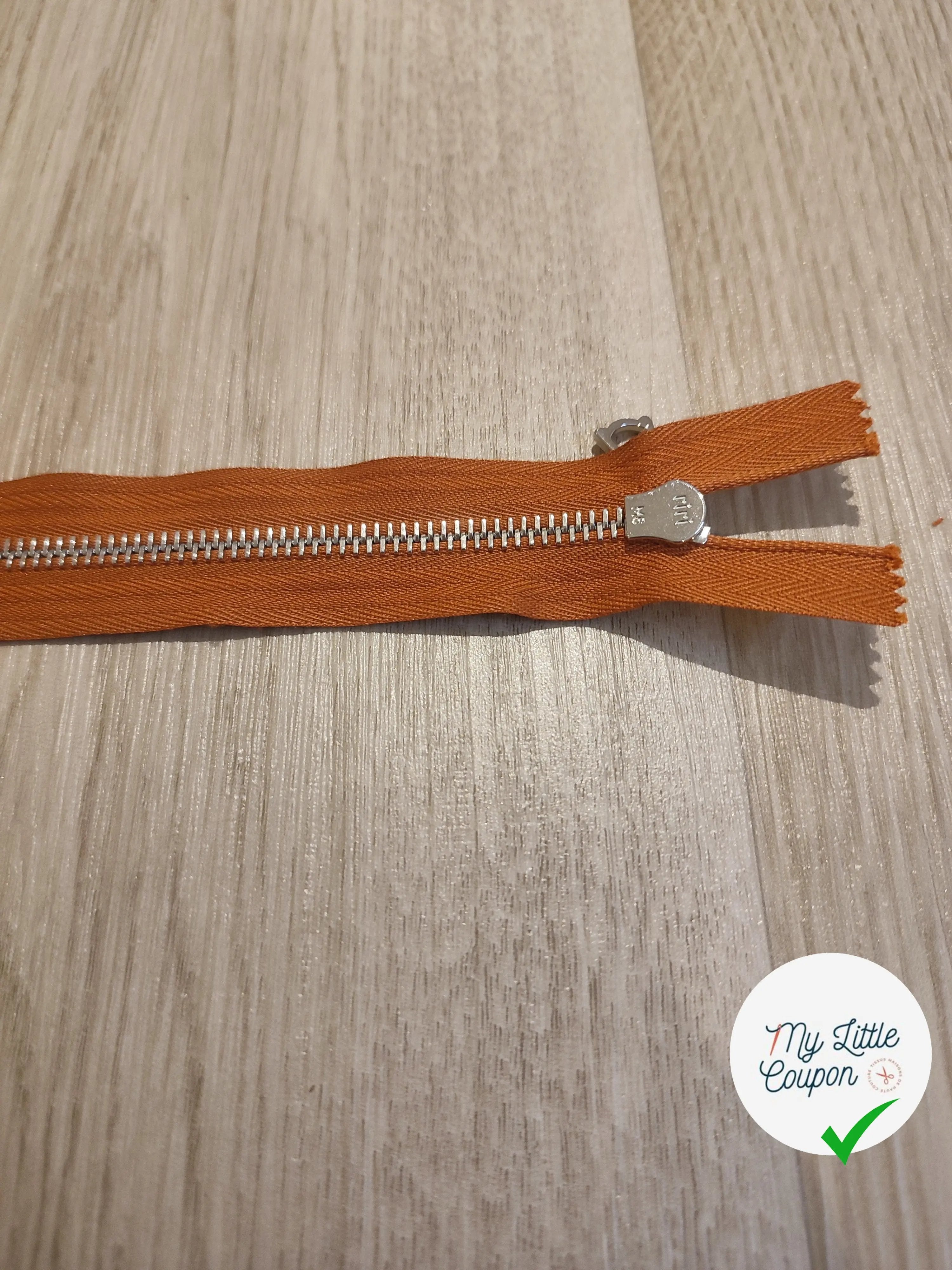 (Copie) FERMETURE RIRI METAL SÉPARABLE DOUBLE CHEMINS 90CM MARRIN NOISETTE - My Little Coupon