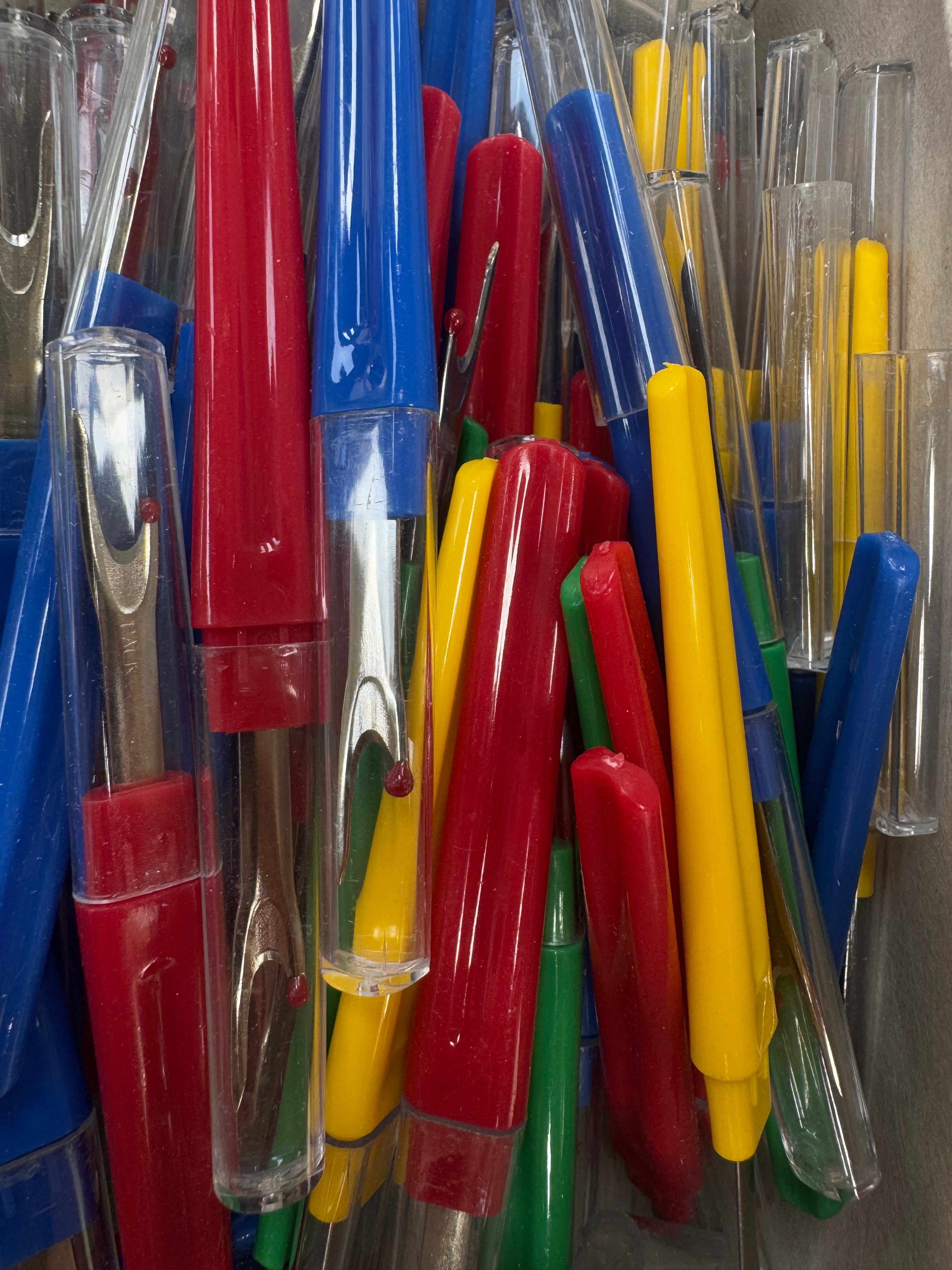 DECOUSEUR PLAT - BLEU, JAUNE, VERT, OU ROUGE - My Little Coupon