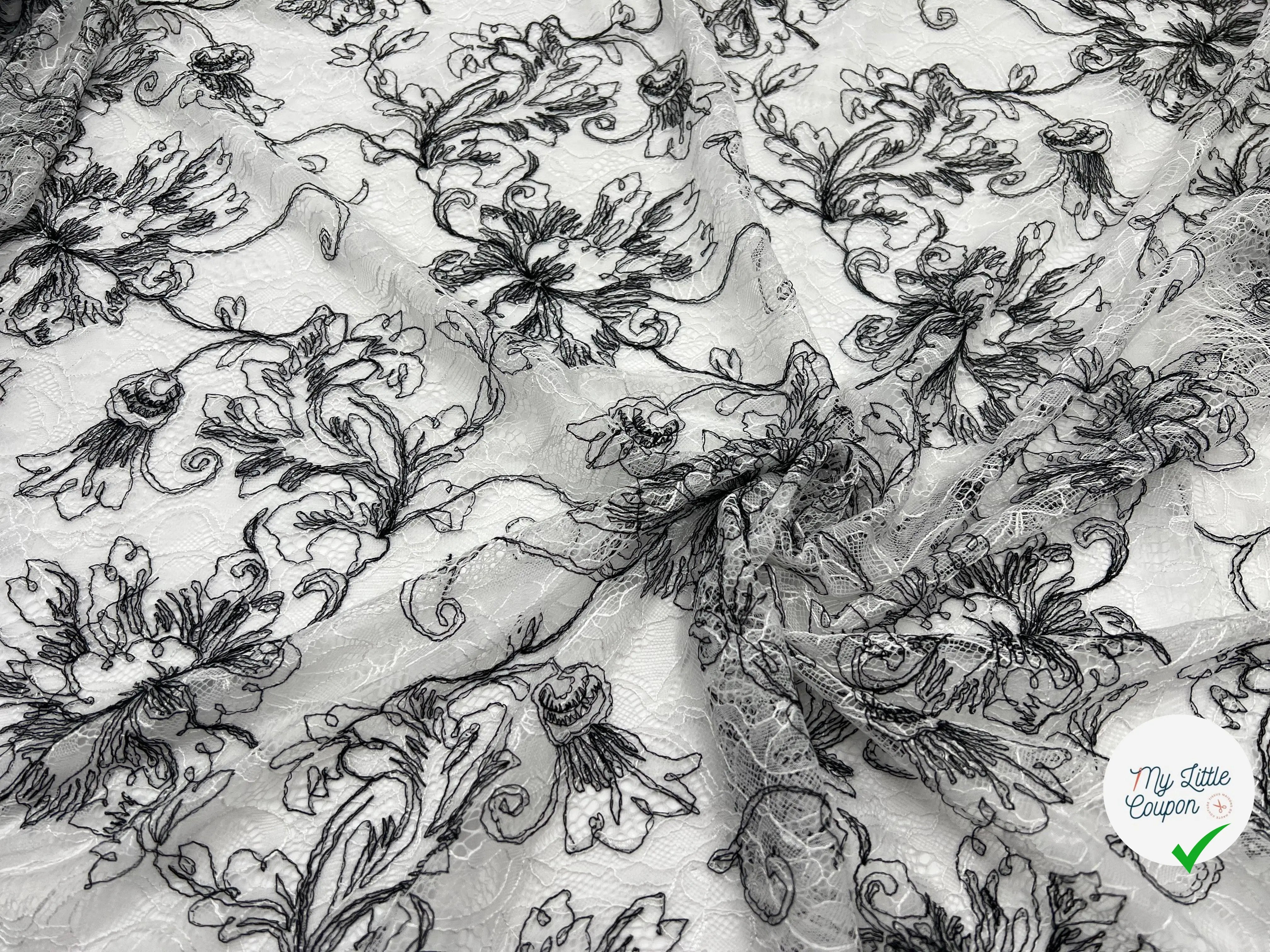 DENTELLE REBRODÉE D'ARABESQUES FLORALES - My Little Coupon - tissu - coudre