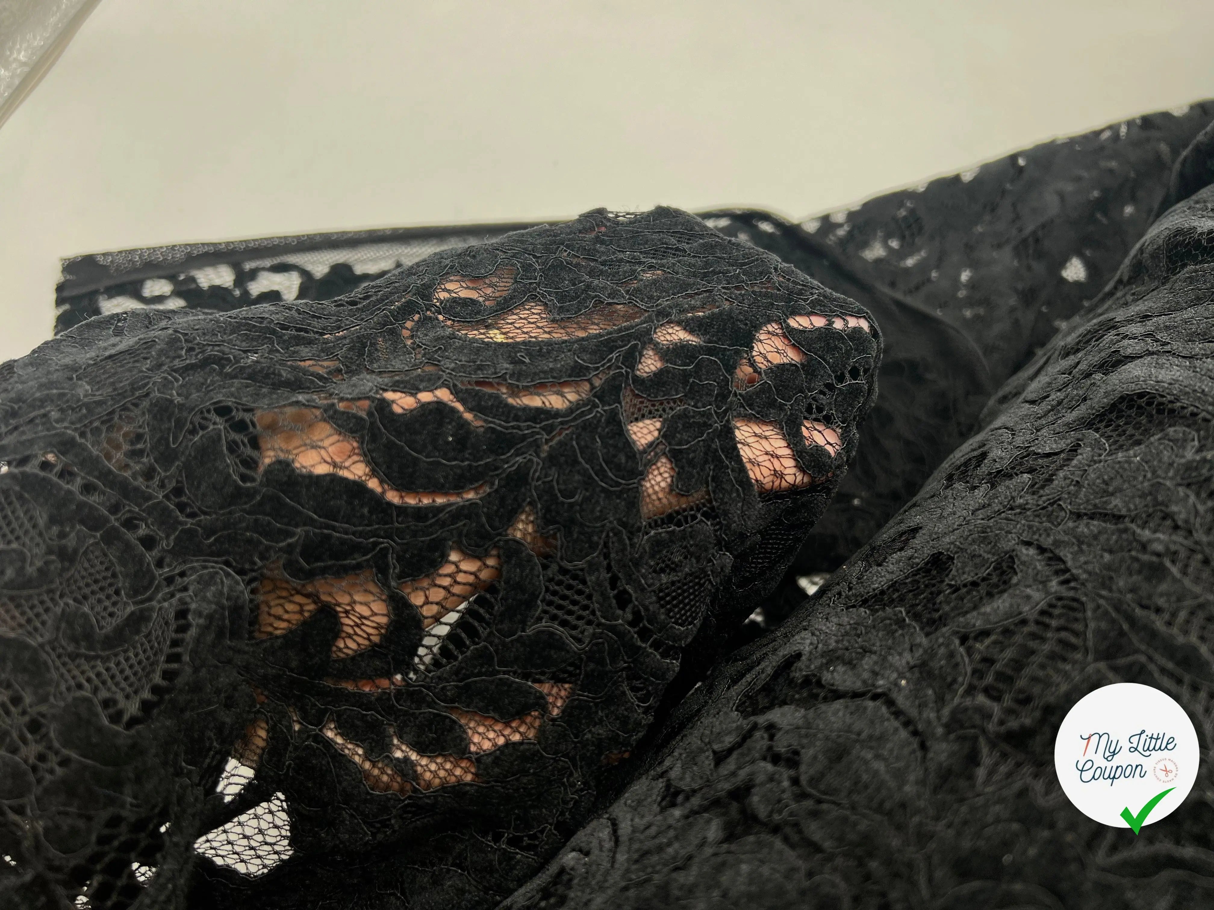 DENTELLE VELOURS NOIR PALERME - My Little Coupon - tissu - coudre