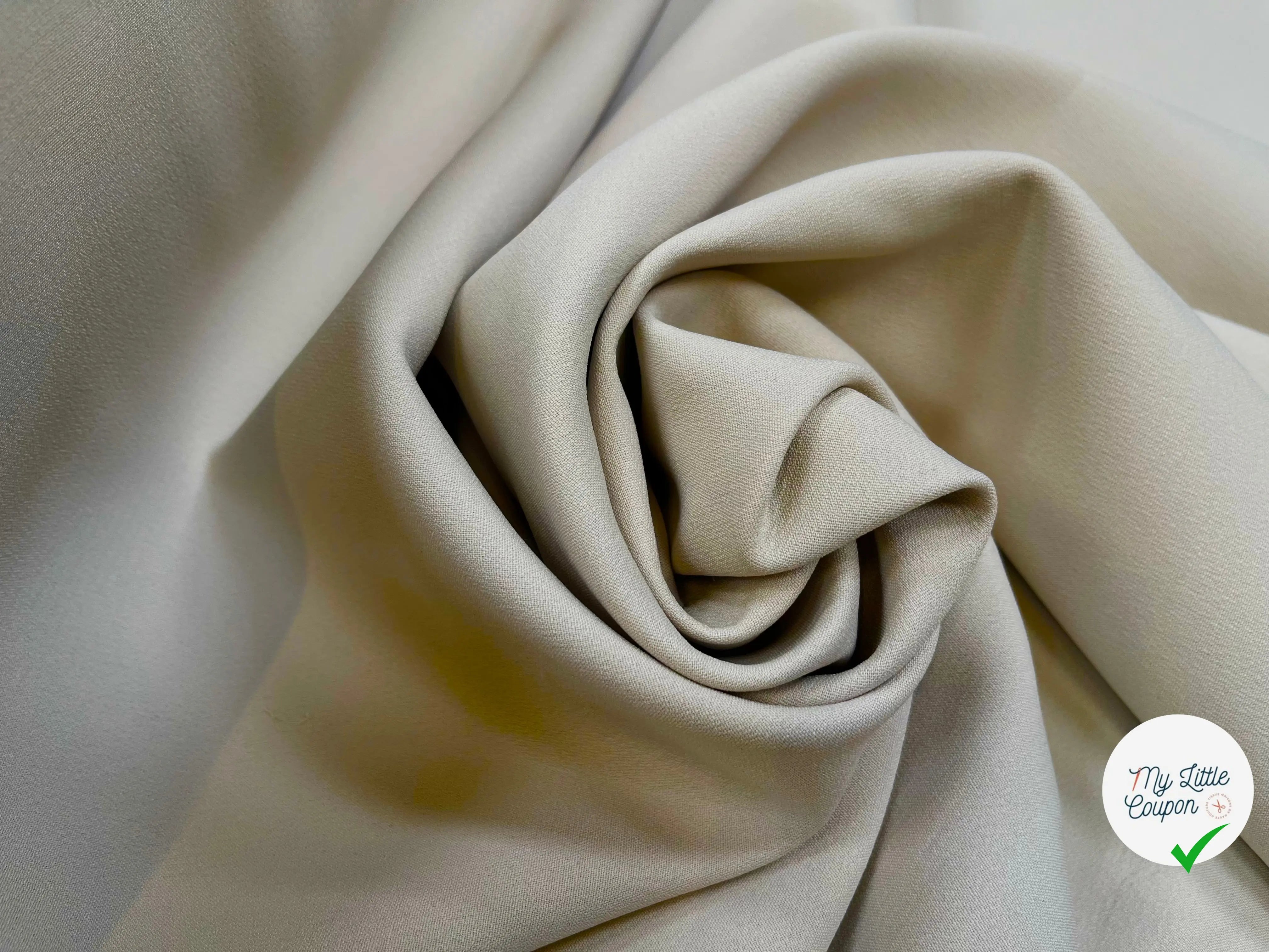 DOUBLE ETOFFE CREPE SUBLIME TENUE GRIS TAUPE - My Little Coupon
