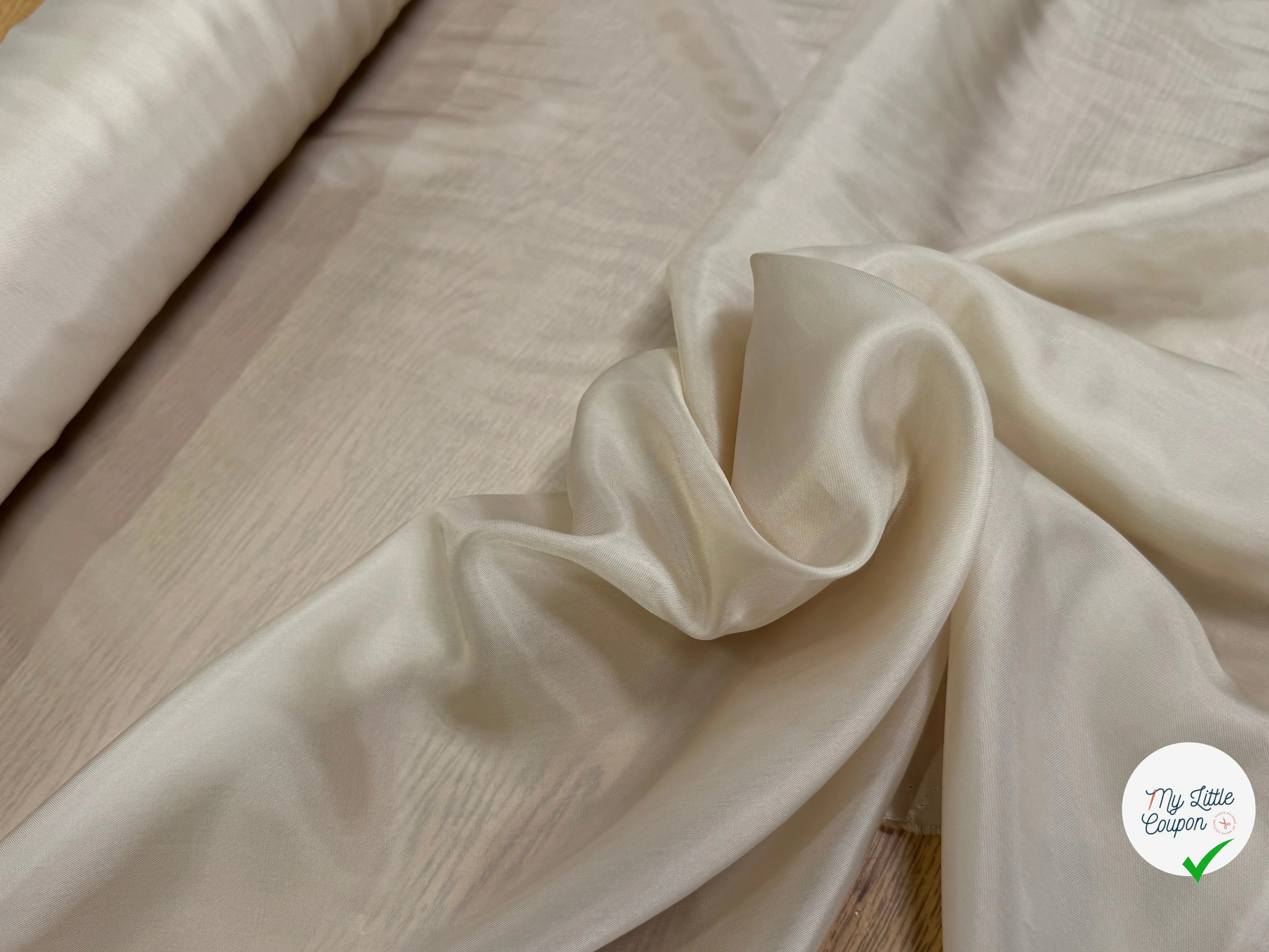 DOUBLURE BEMBERG CUPRO FINE ET FROIDE BEIGE VANILLÉ - My Little Coupon