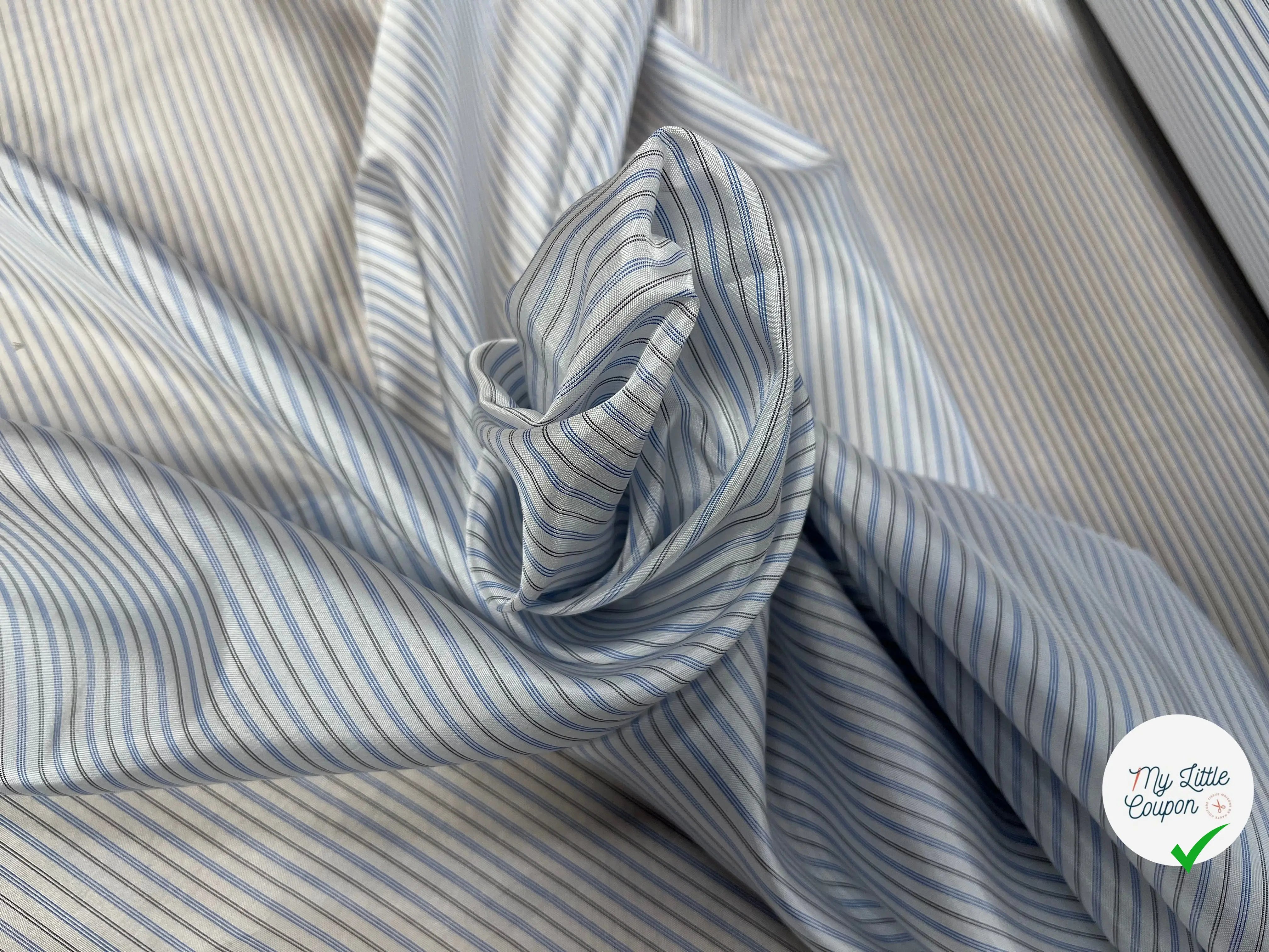 DOUBLURE MIGNONNETTE ACV A RAYURE BLEUE GRISE FOND BLANC - My Little Coupon