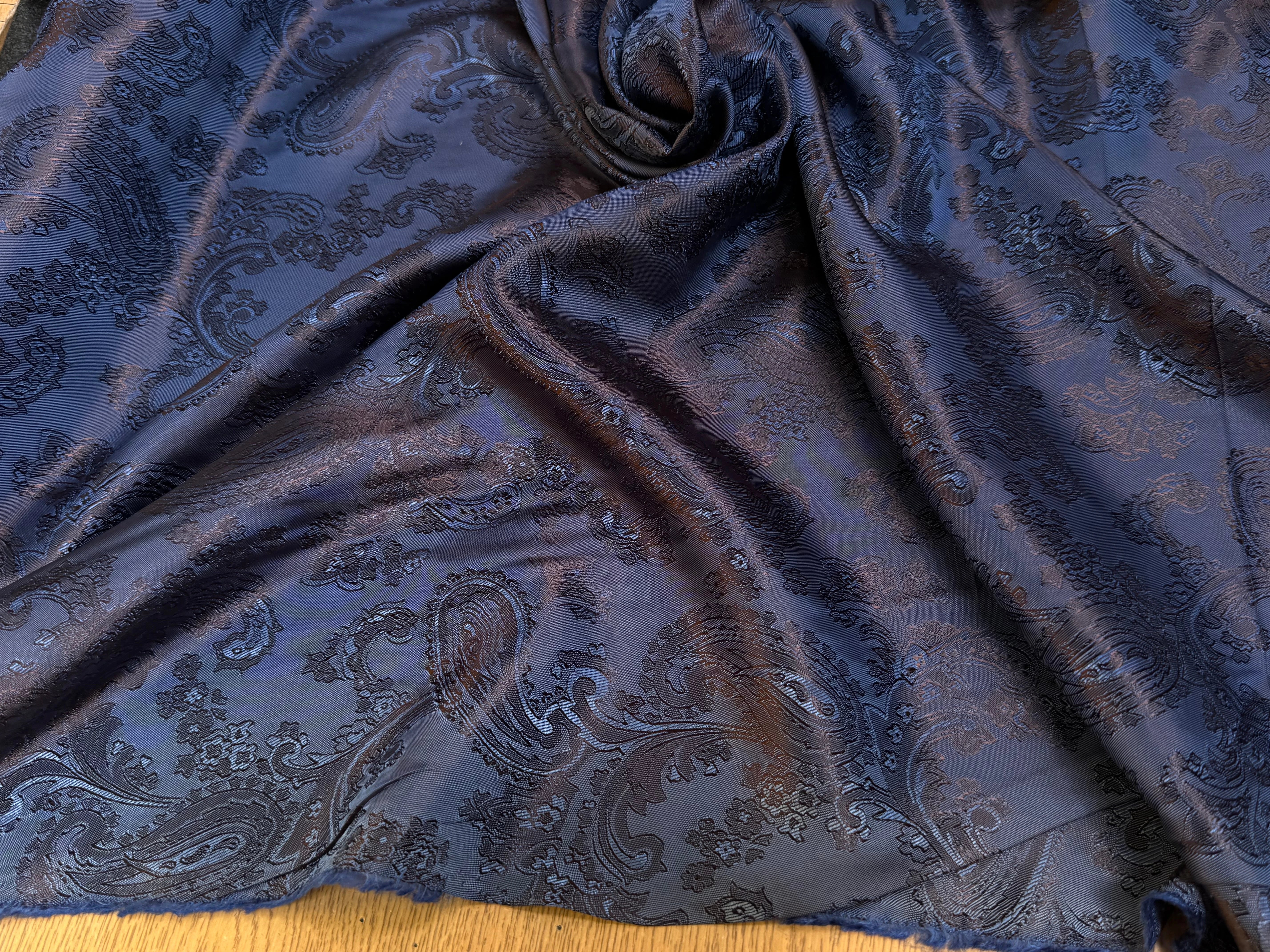 DOUBLURE SATIN IMPRIMÉ FLOREAUX BLEU 58% VISCOSE - My Little Coupon