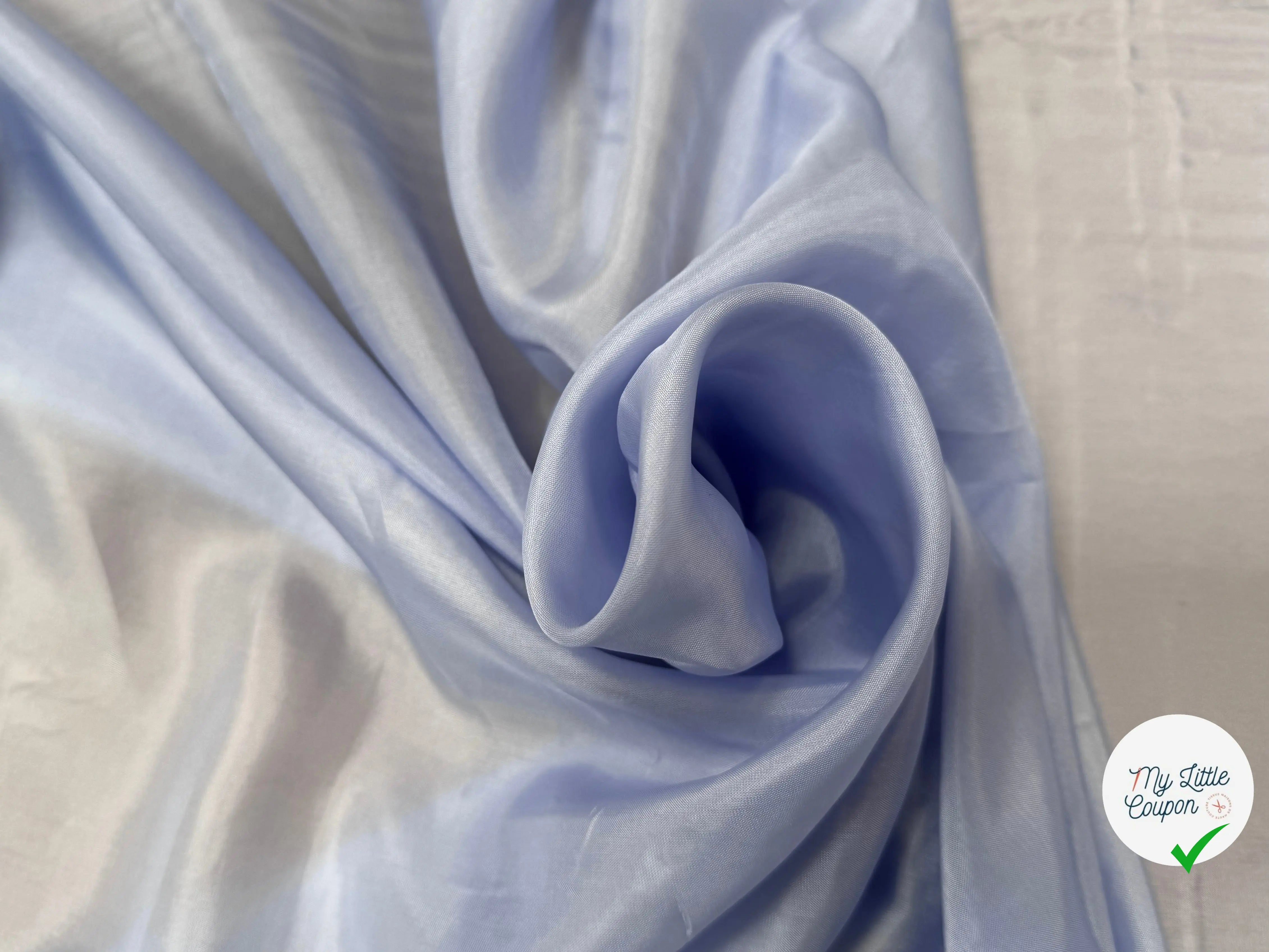 DOUBLURE VISCOSE BLEU CIEL TROP BELLE - My Little Coupon