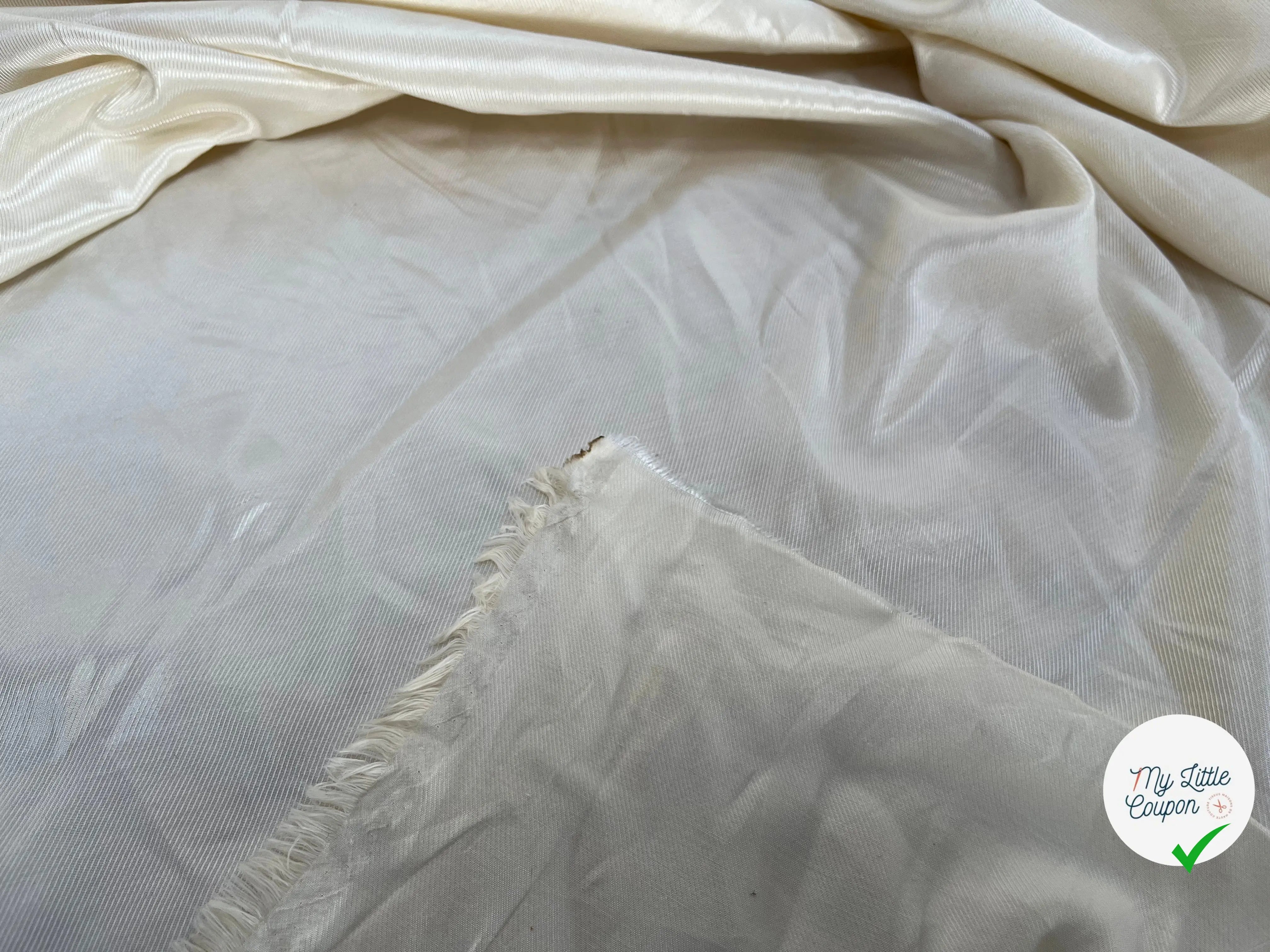 DOUBLURE VISCOSE UNI BEIGE SERGÉE LISSE - My Little Coupon