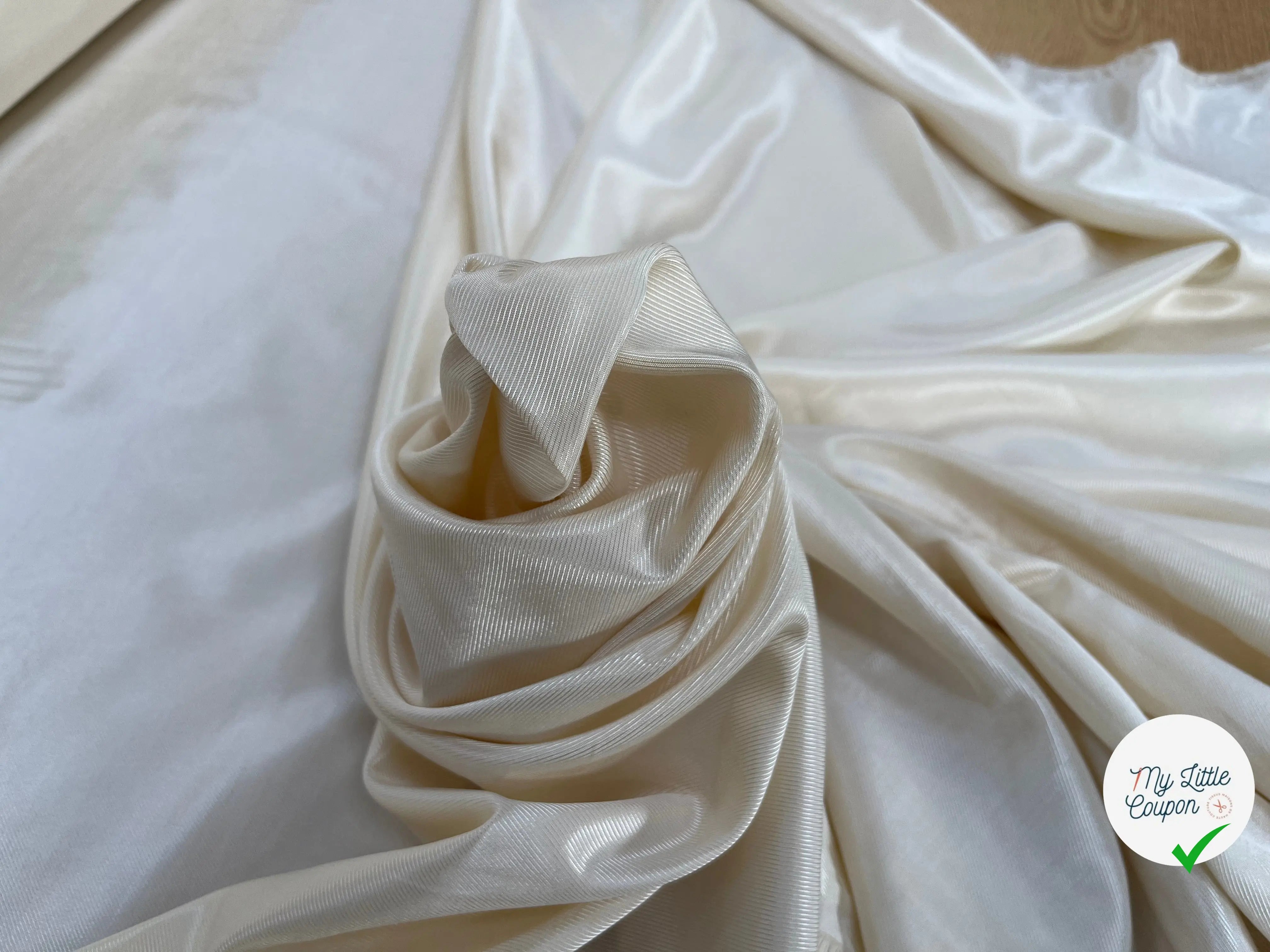 DOUBLURE VISCOSE UNI BEIGE SERGÉE LISSE - My Little Coupon