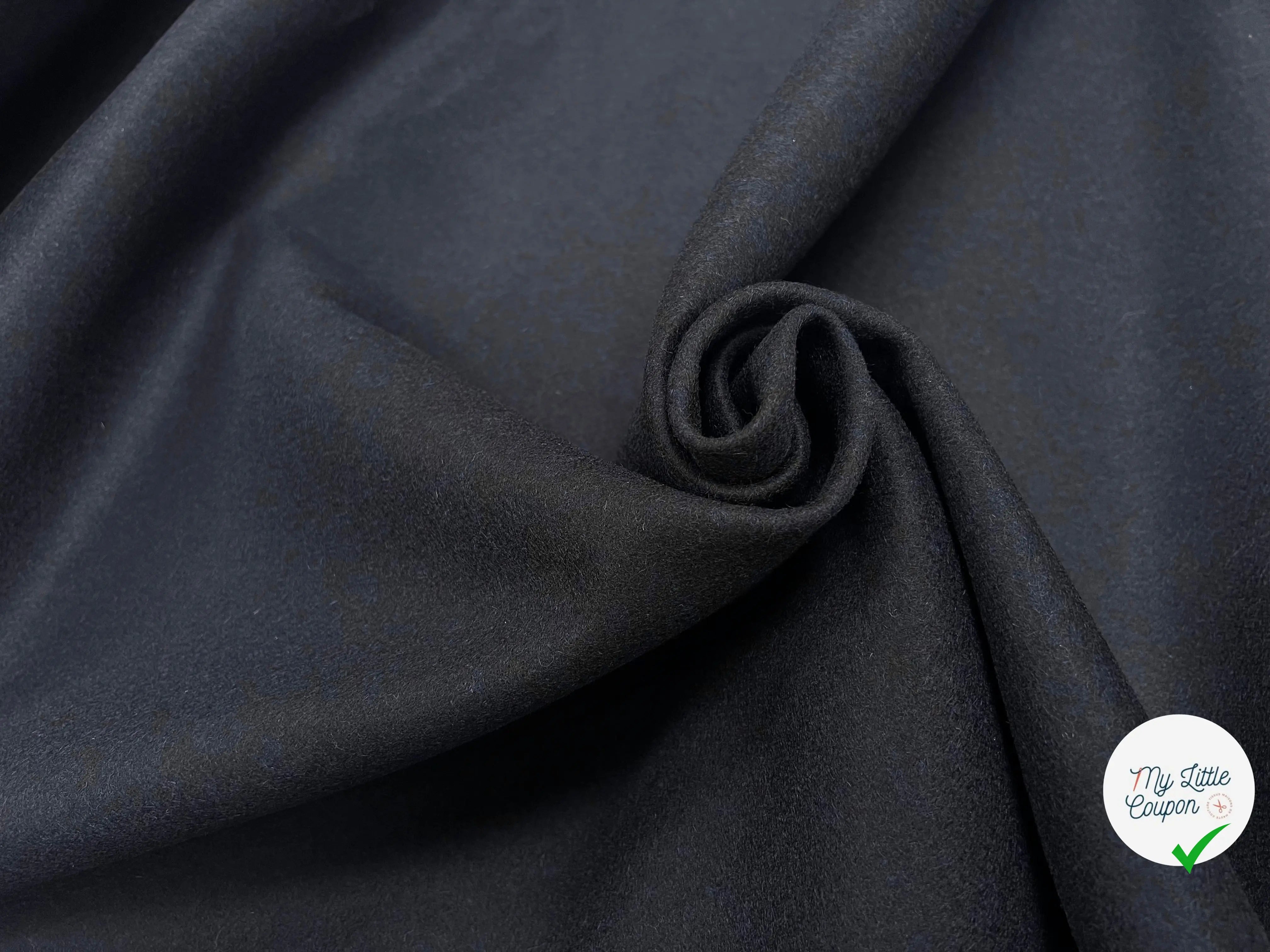 DRAP DE LAINE BLEU MARINE SUBLIME - My Little Coupon