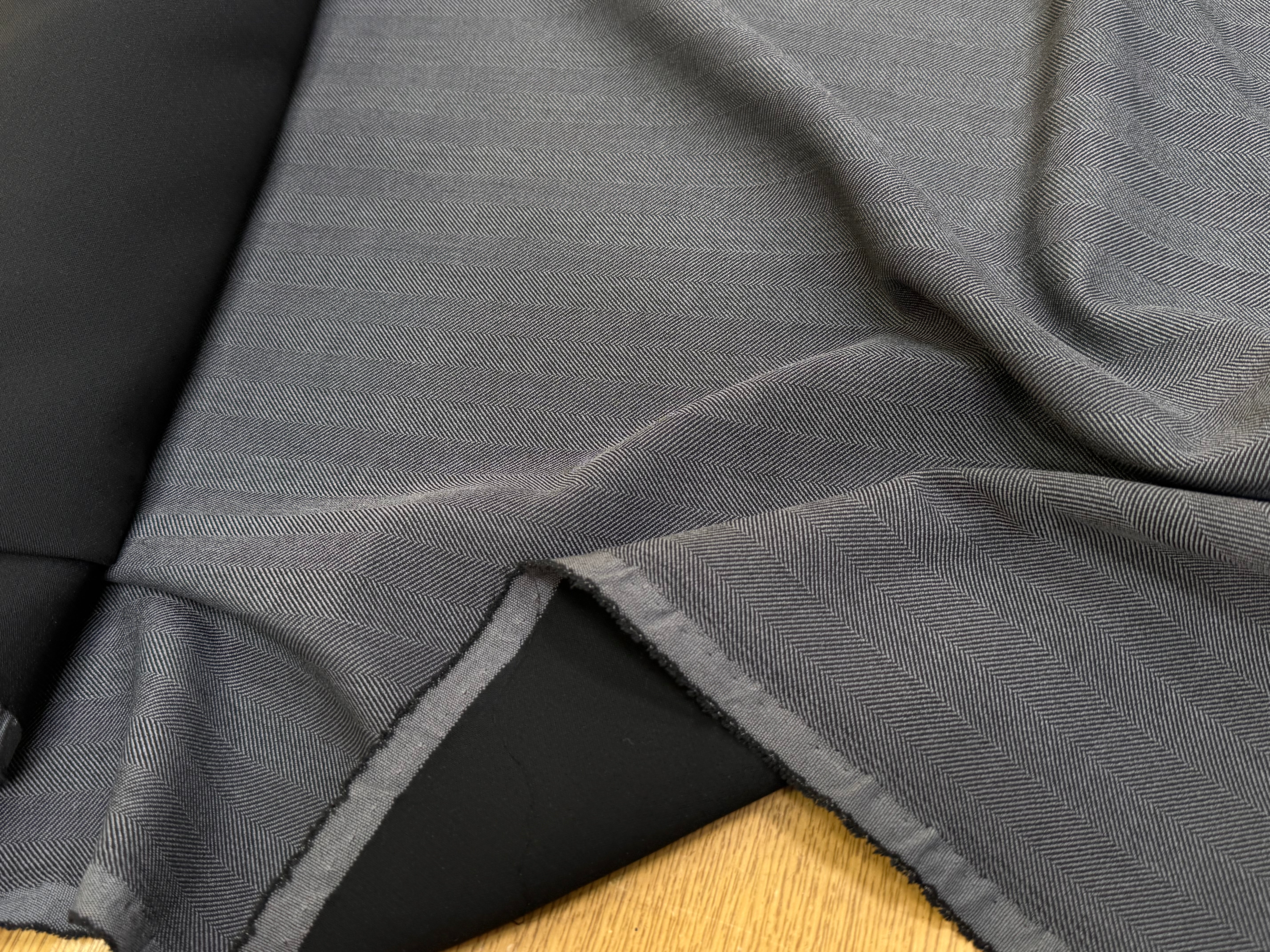DRAPERIE CHEVRON STRETCH GRIS BELLE TENUE - My Little Coupon