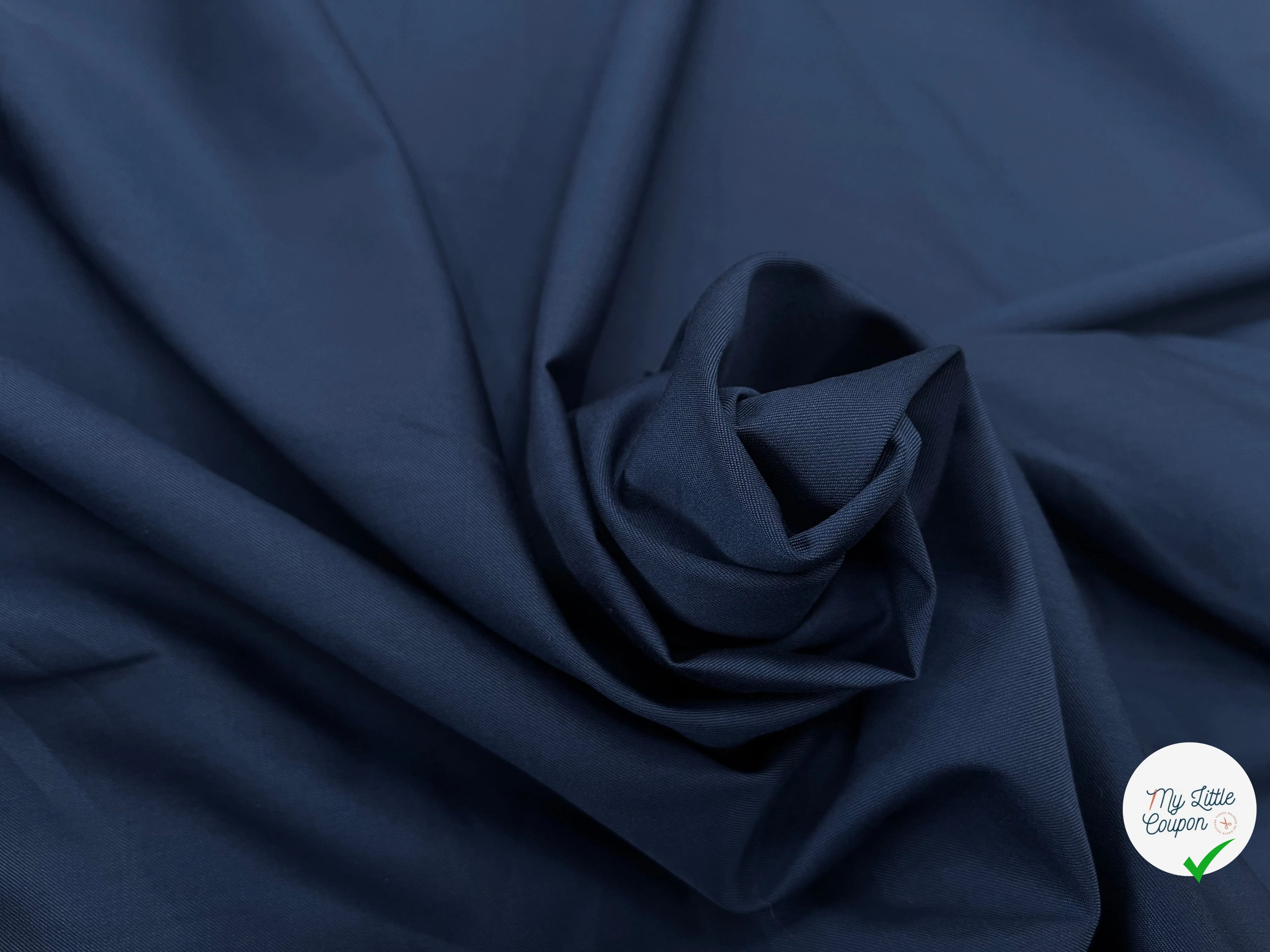 DRAPERIE DE LAINE BLEU CHIC AVEC UN FIL ROUGE SUR LA LISIÈRE 157CM - My Little Coupon