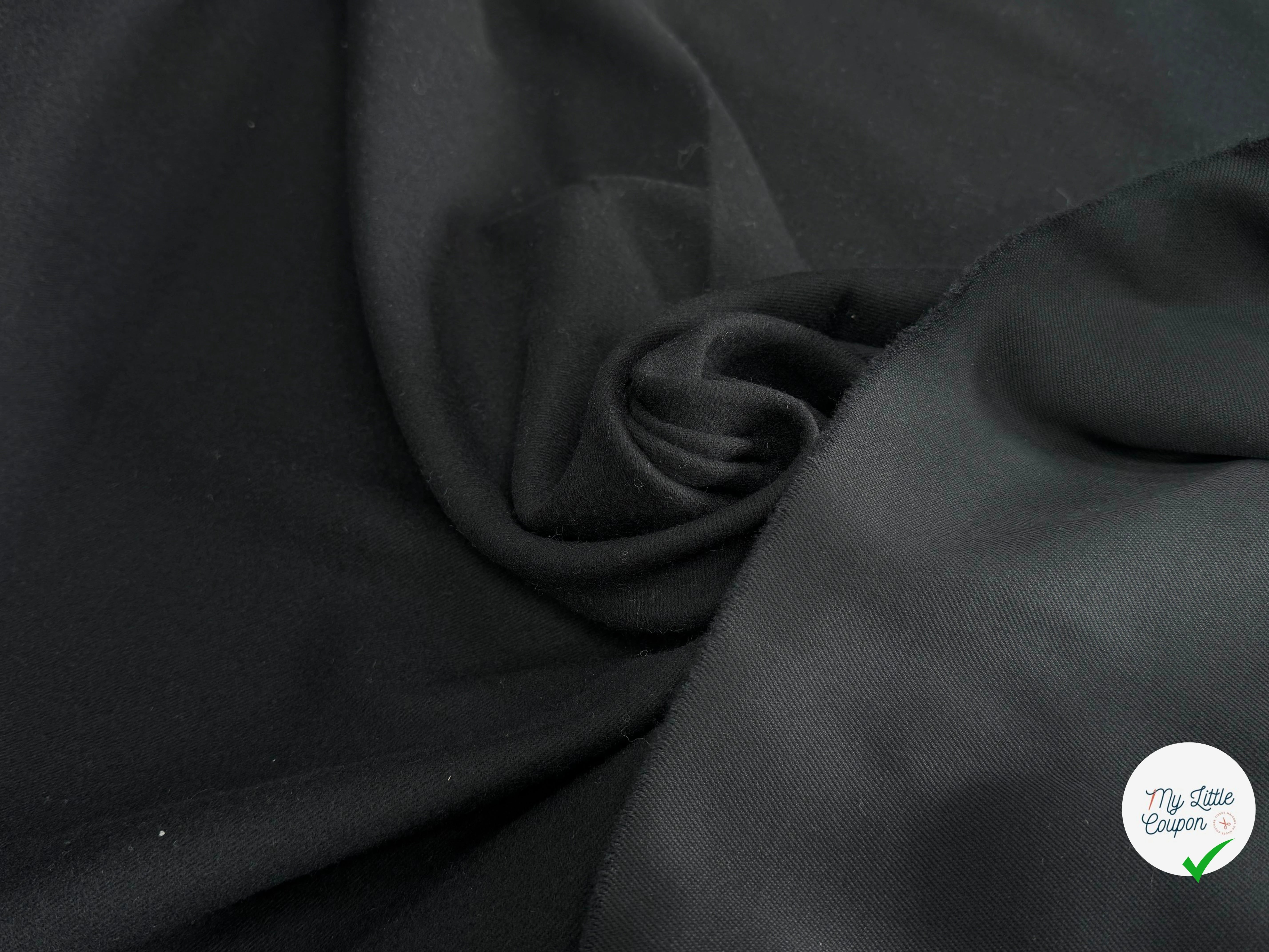 DRAPERIE DE LAINE LOURDE SERGÉE ENDROIT GRATTÉ NOIR SUBLIMISSIME - My Little Coupon