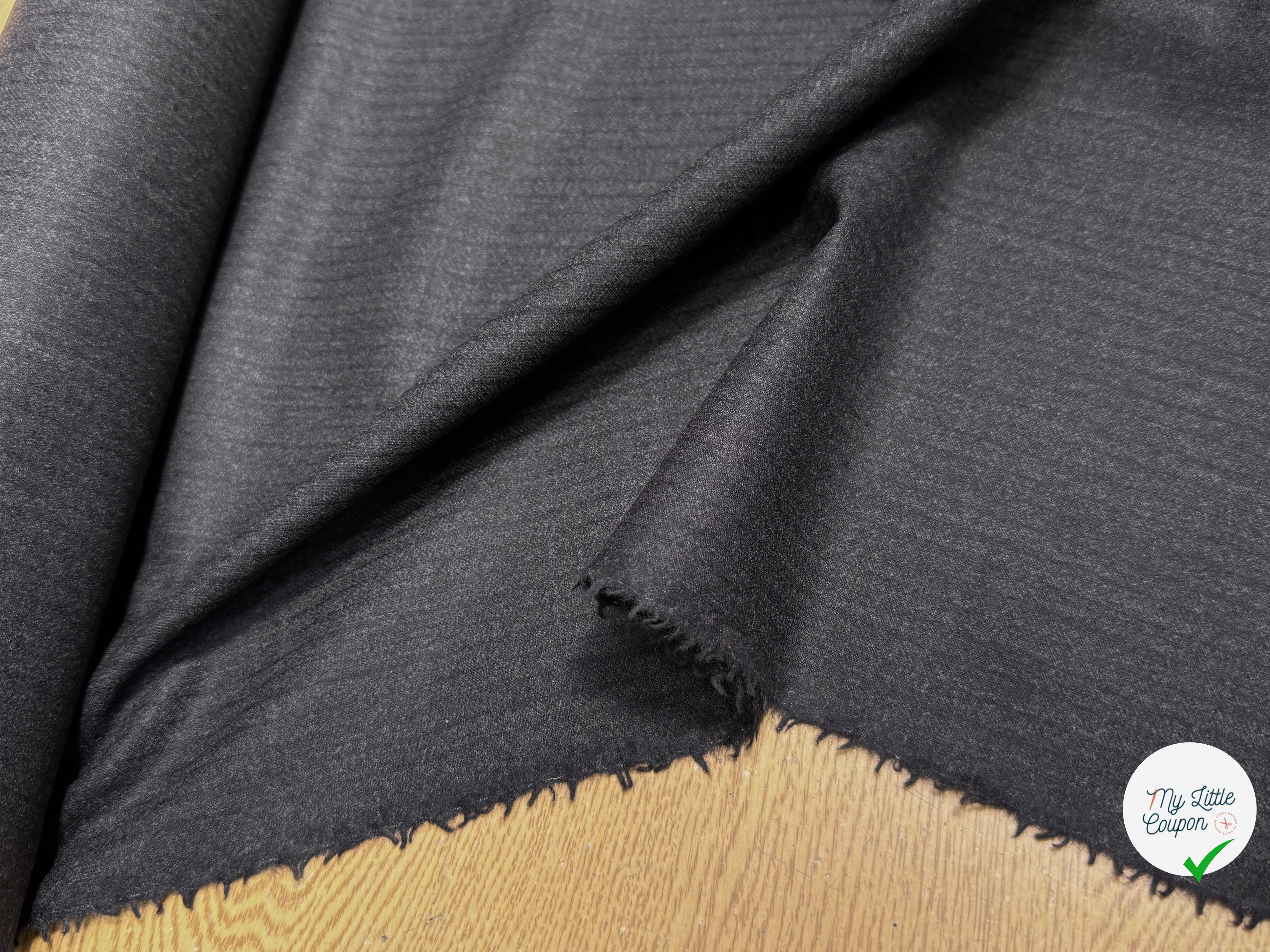 DRAPERIE DE LAINE RAYÉE GRIS BELLE TENUE - My Little Coupon