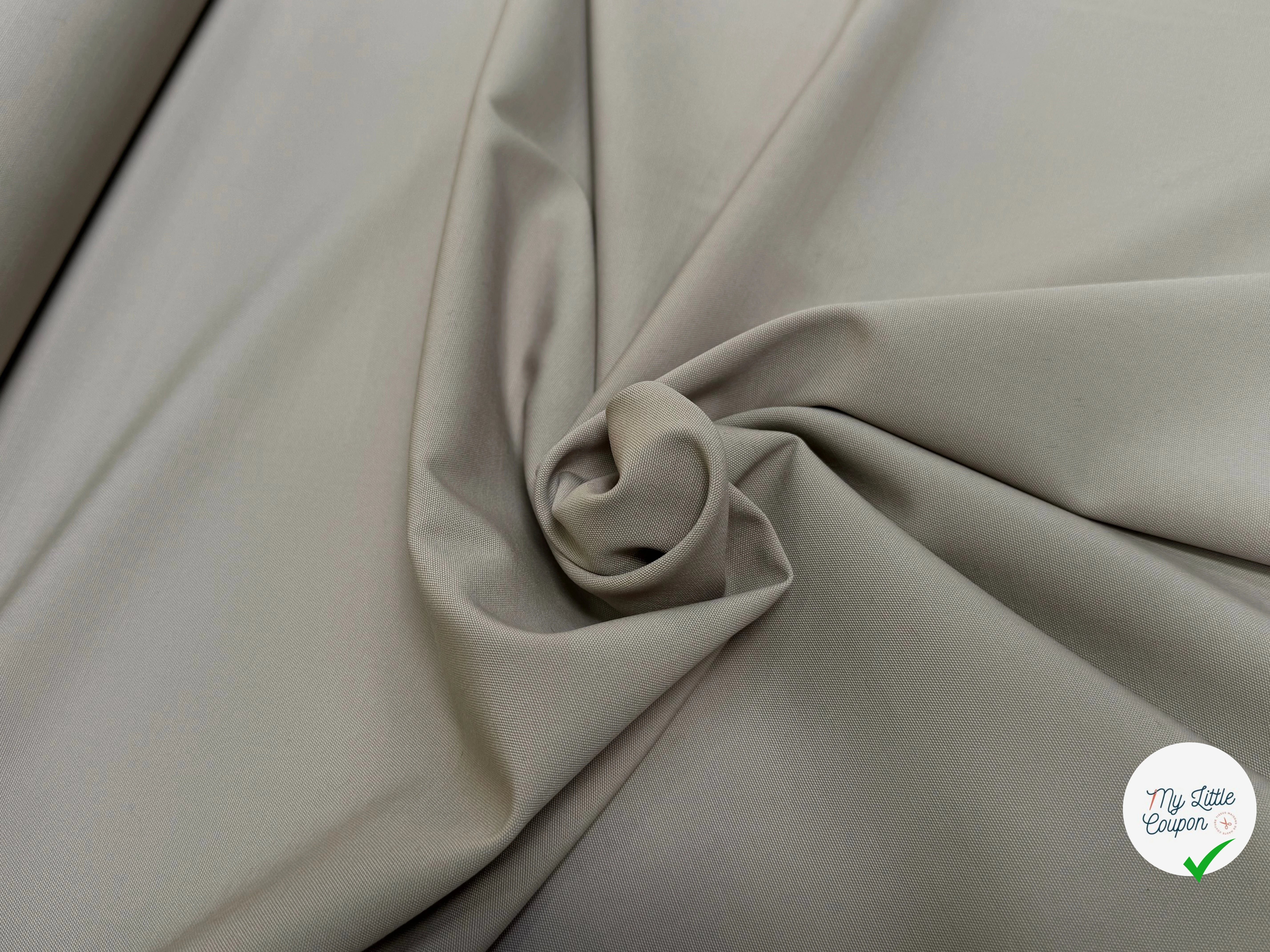 DRAPERIE DE LAINE TAUPE TRÈS BELLE TENUE - My Little Coupon