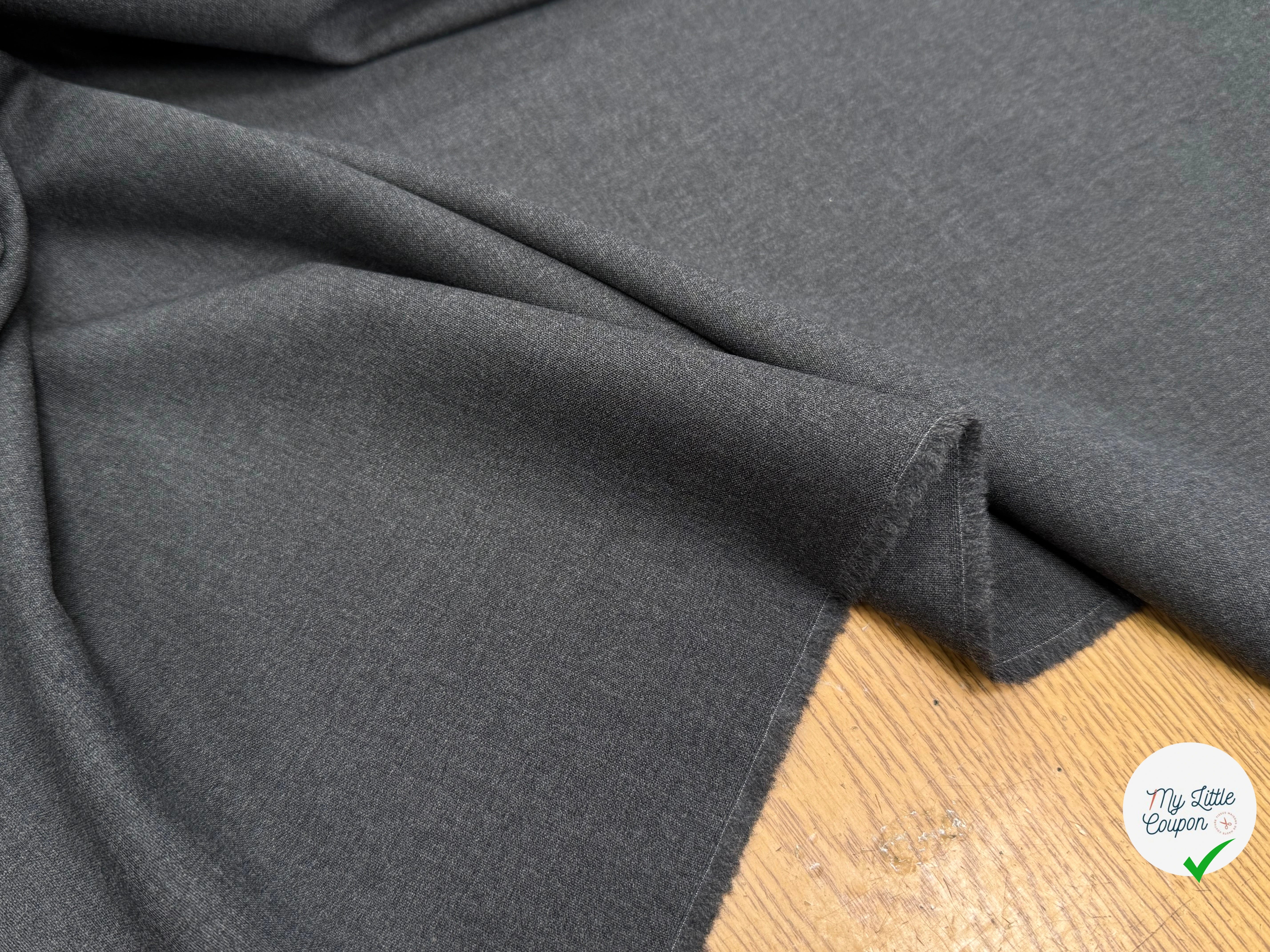 DRAPERIE DE LAINE TRÈS BELLE TENUE GRISE 96% LAINE VIERGE - My Little Coupon