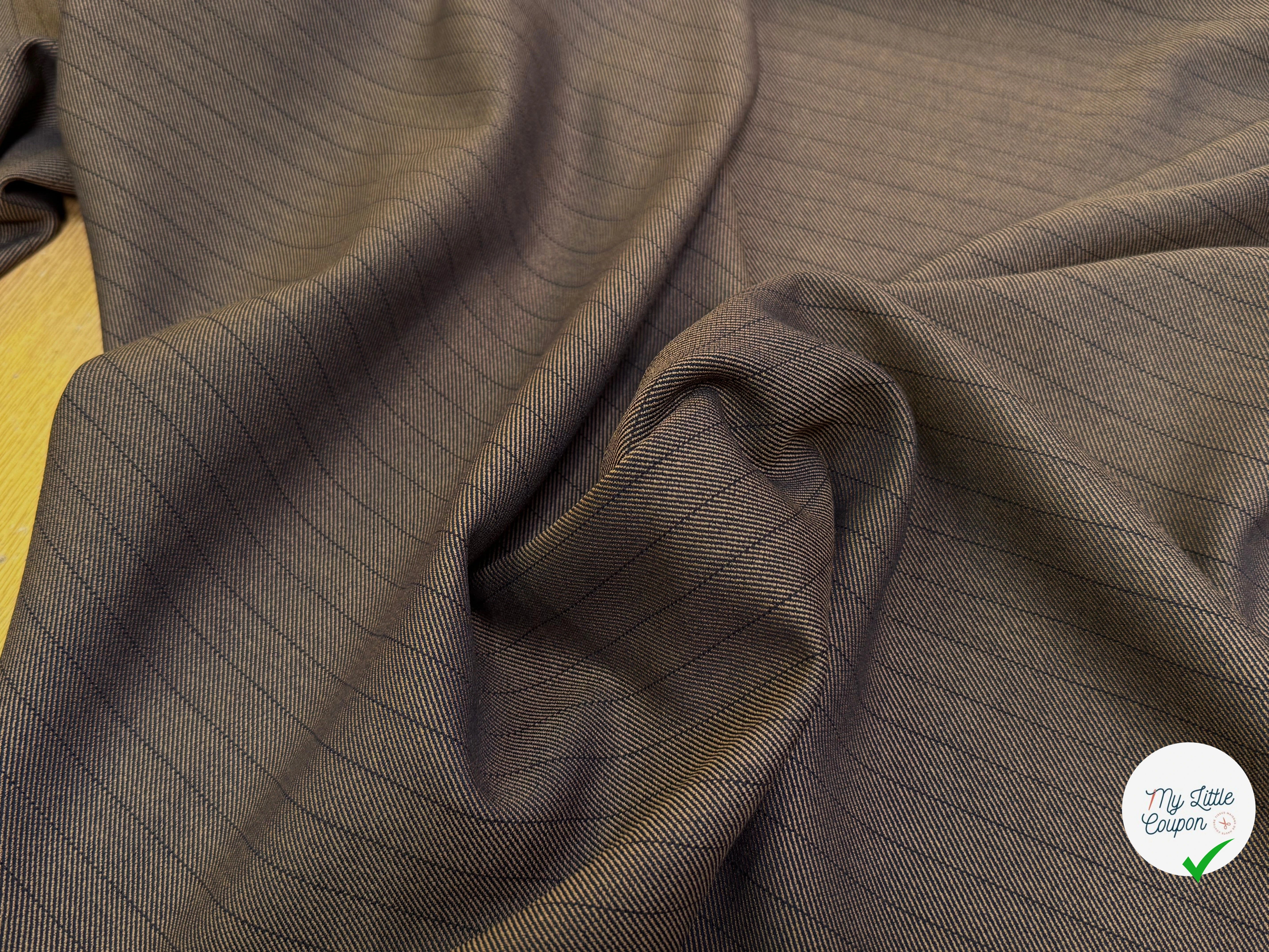 DRAPERIE SERGÉE STRETCH MARRON À RAYURES - My Little Coupon