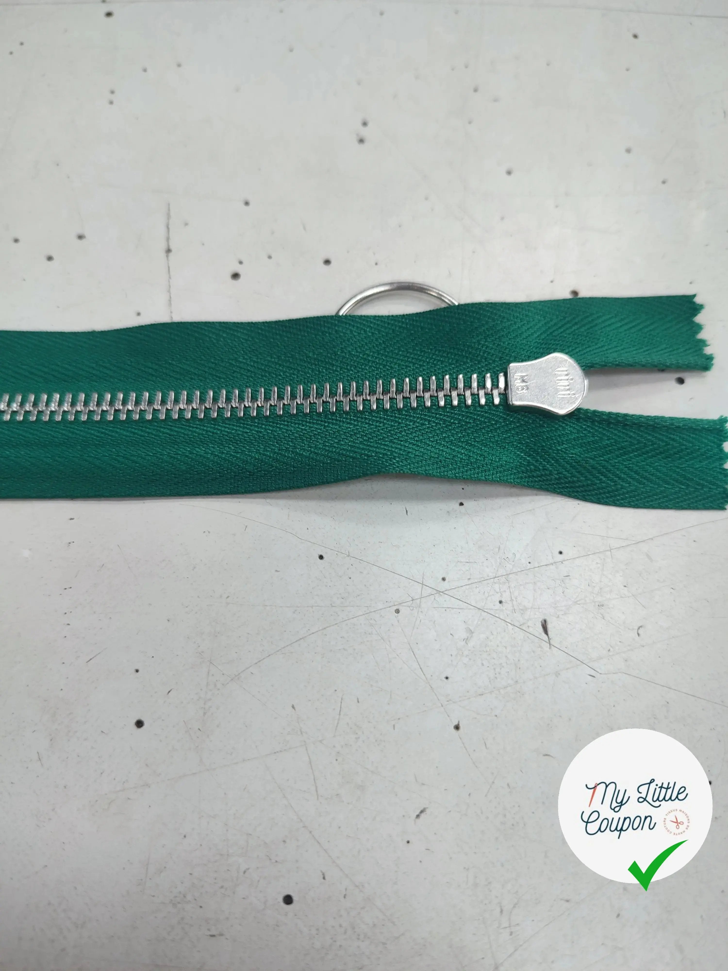 FERMETURE RIRI METAL NON SÉPARABLE 35CM VERT SAPIN - My Little Coupon